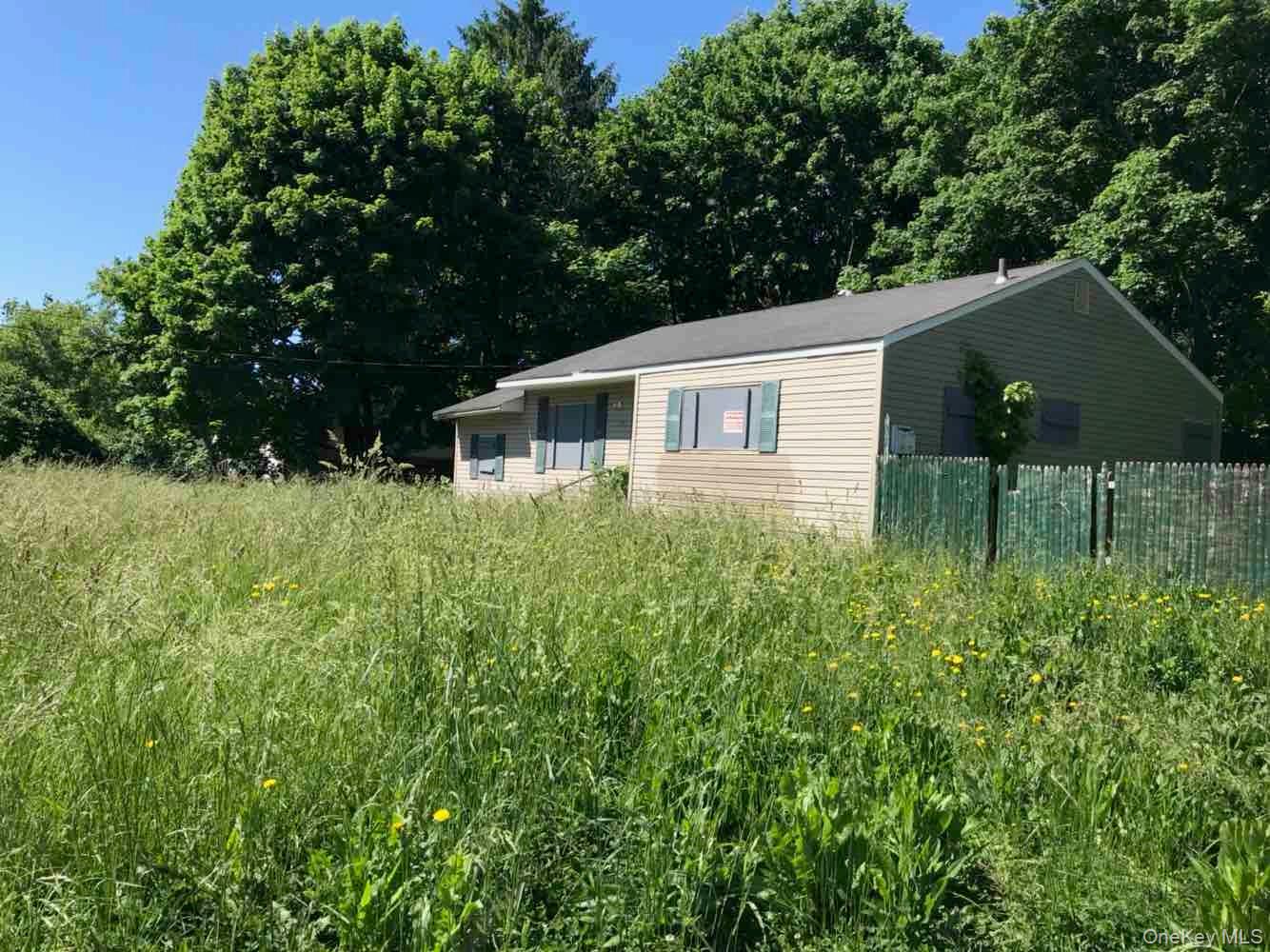 848 Station Road, Bellport, NY 11713