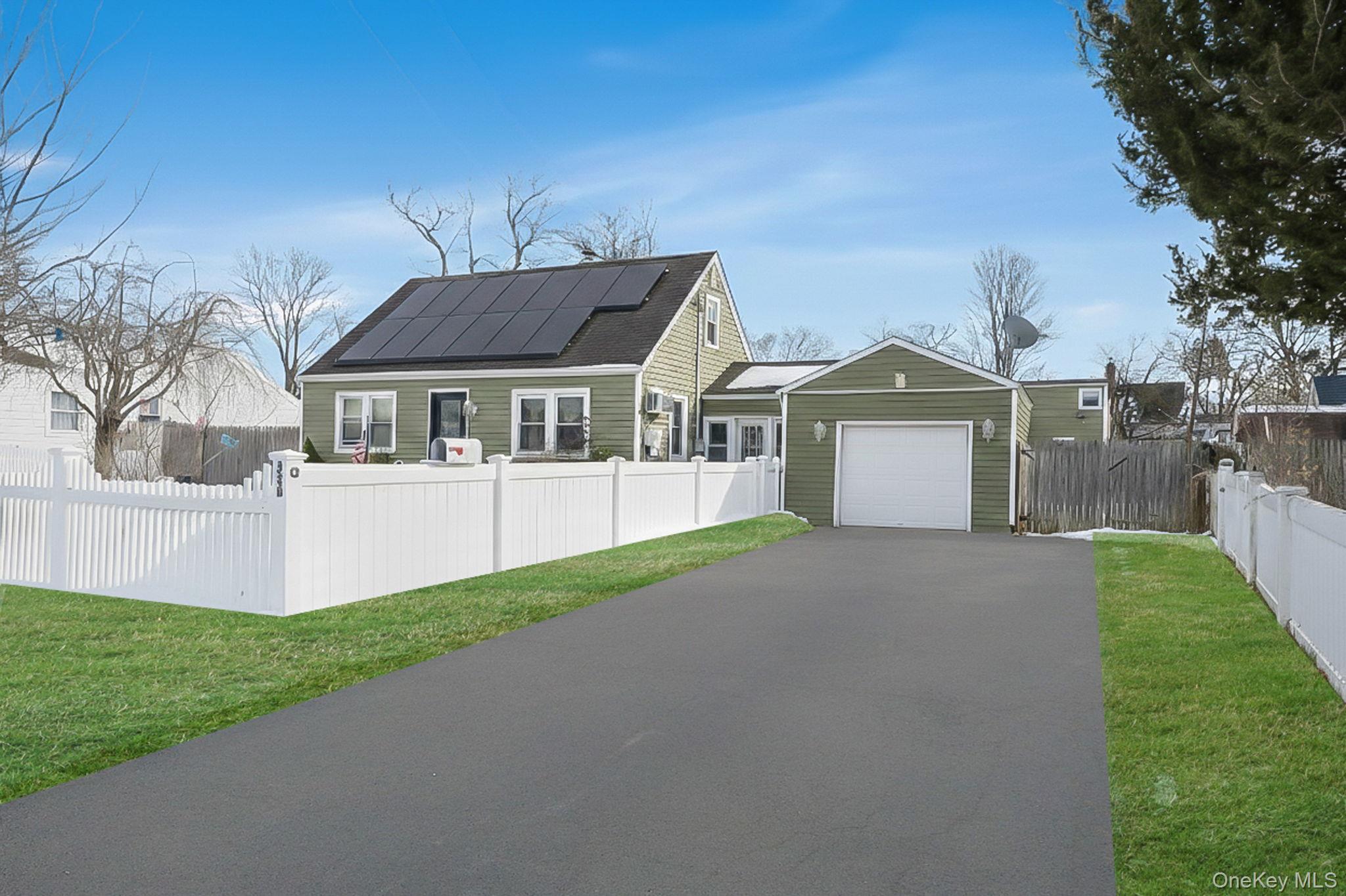 330 Earle Street, Central Islip, NY 11722