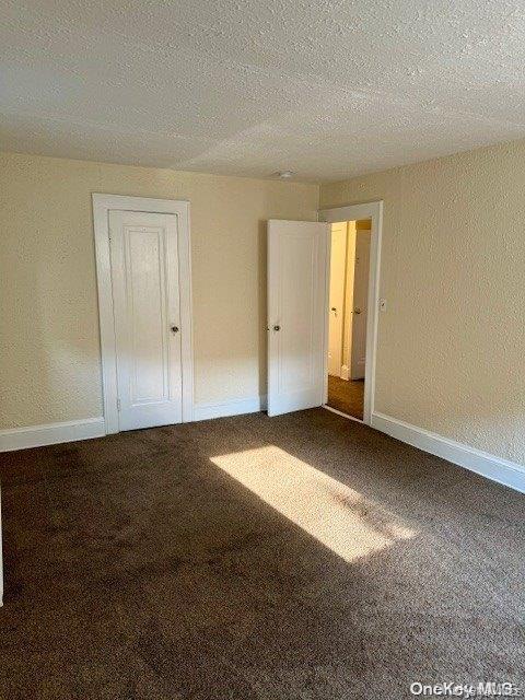 11 Valley Road, Bayville, NY 11709