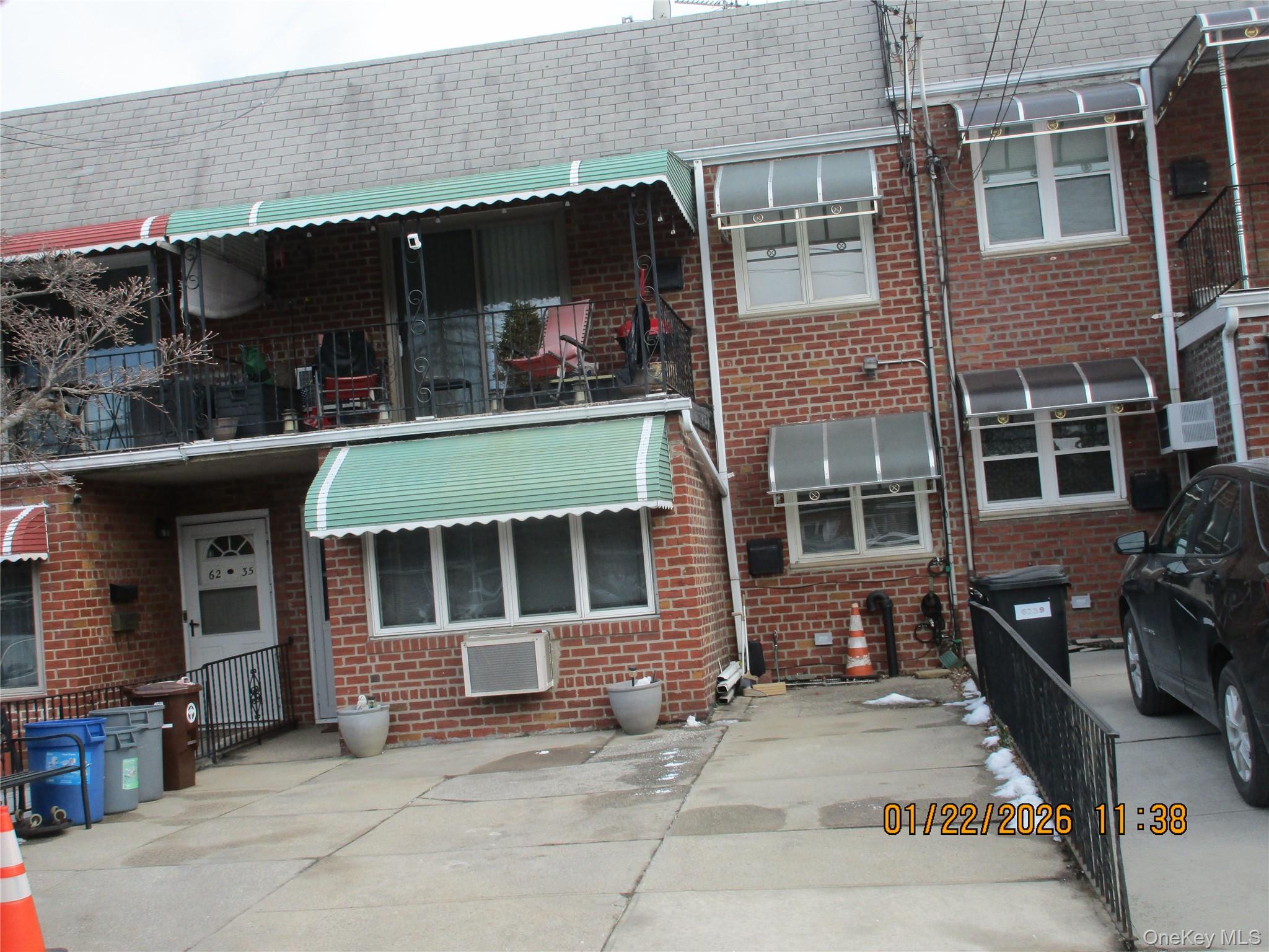 62-37 69TH Place, Middle Village, NY 11379