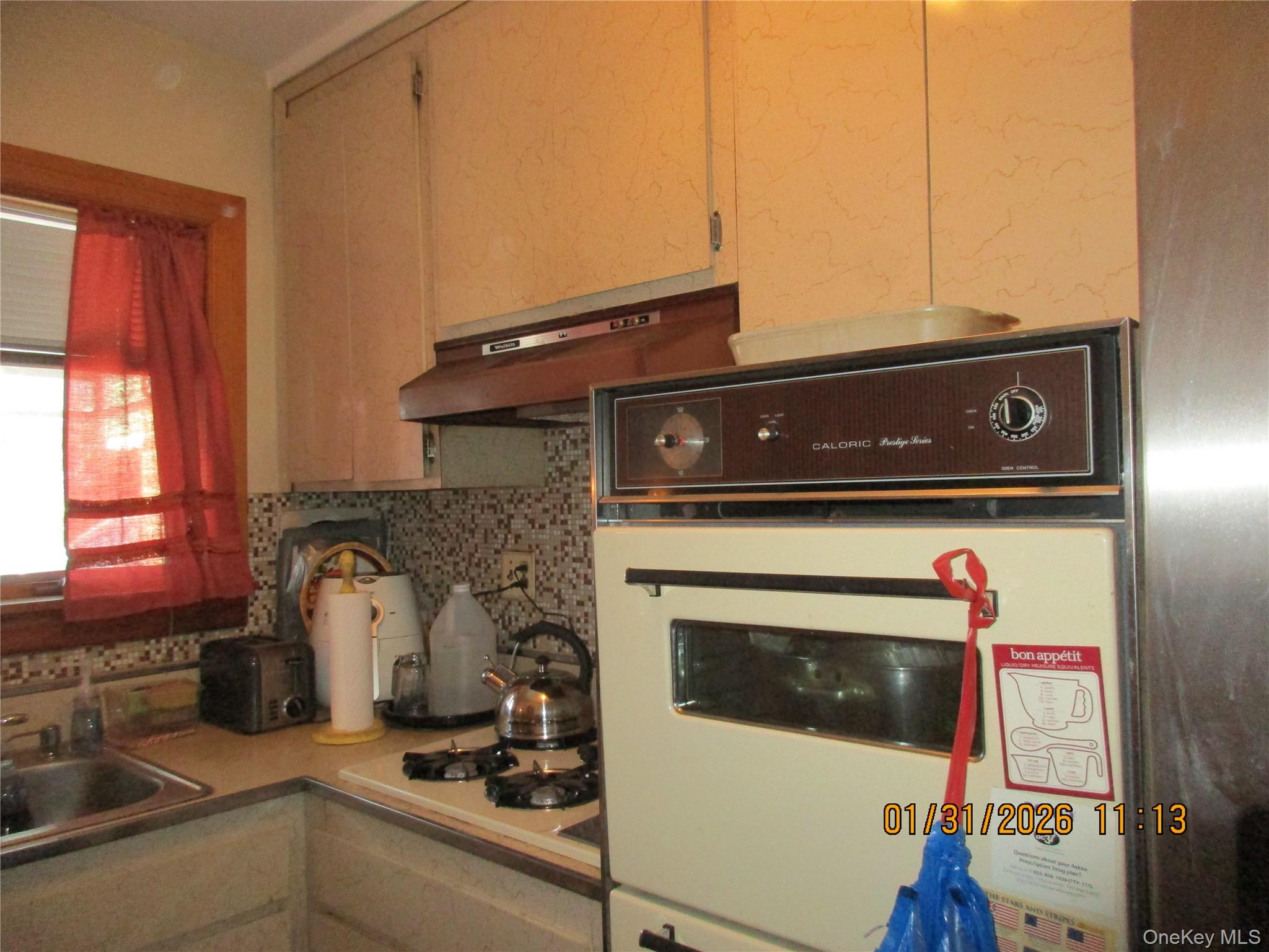 62-37 69TH Place, Middle Village, NY 11379