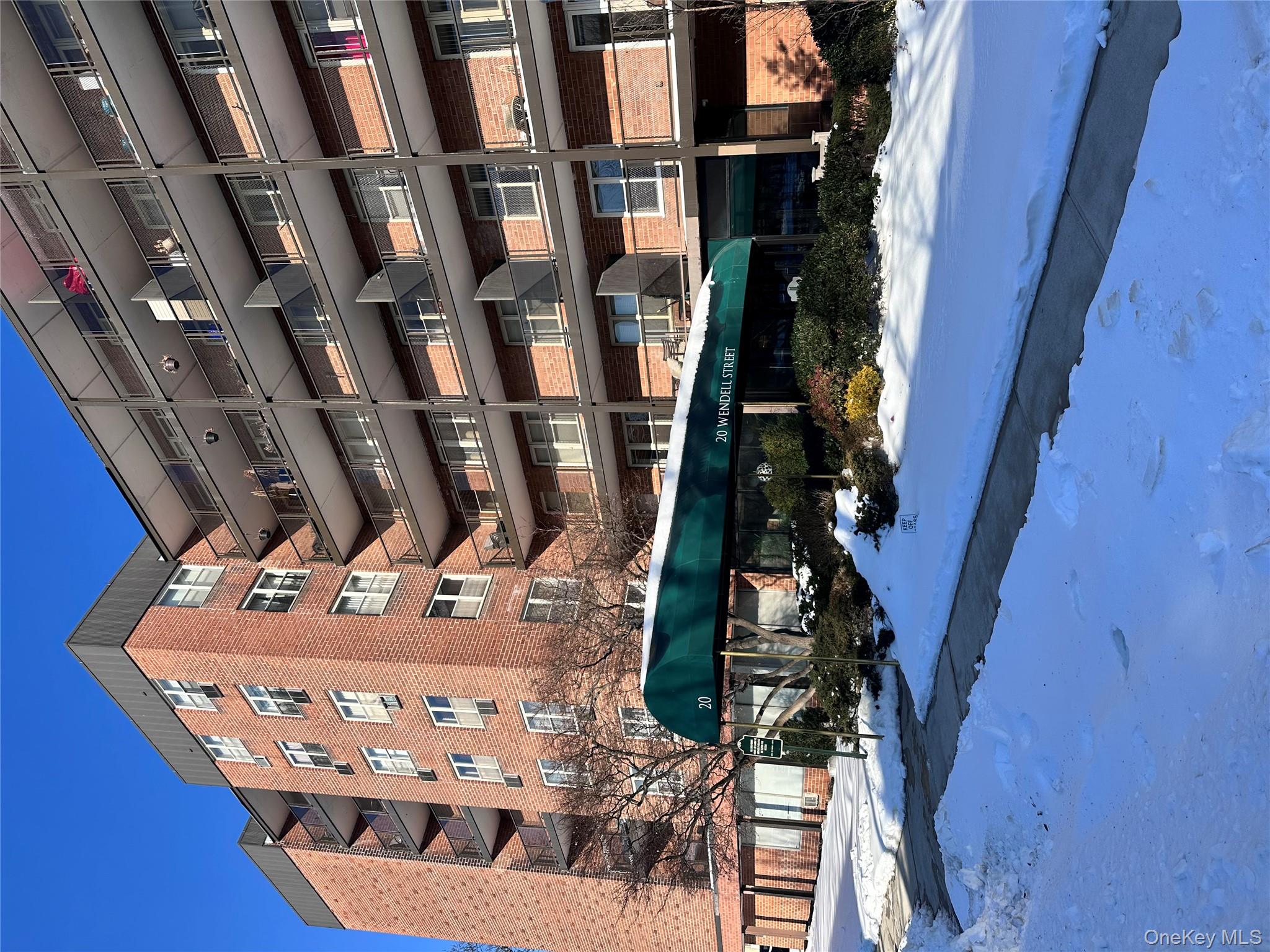 20 Wendell Street # 33B, Hempstead, NY 11550