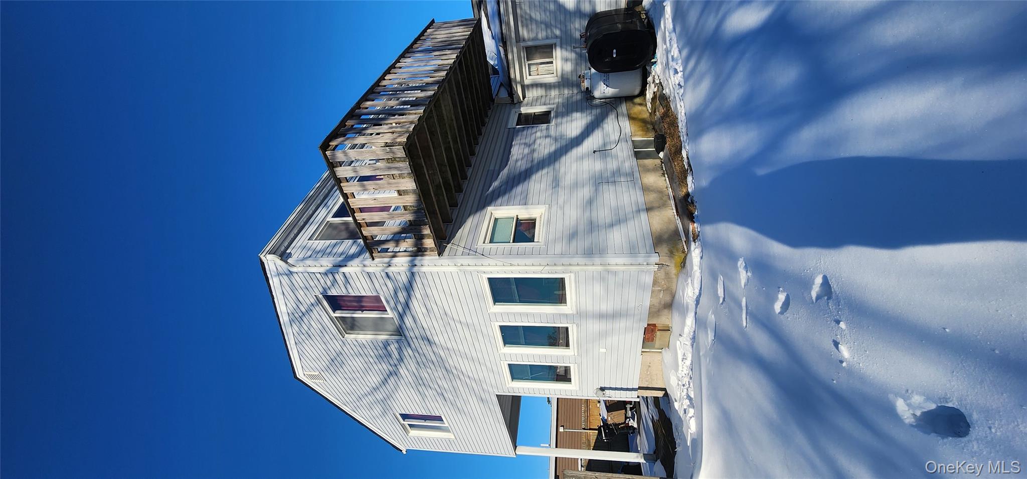 22 Blue Point Road, Mastic Beach, NY 11951