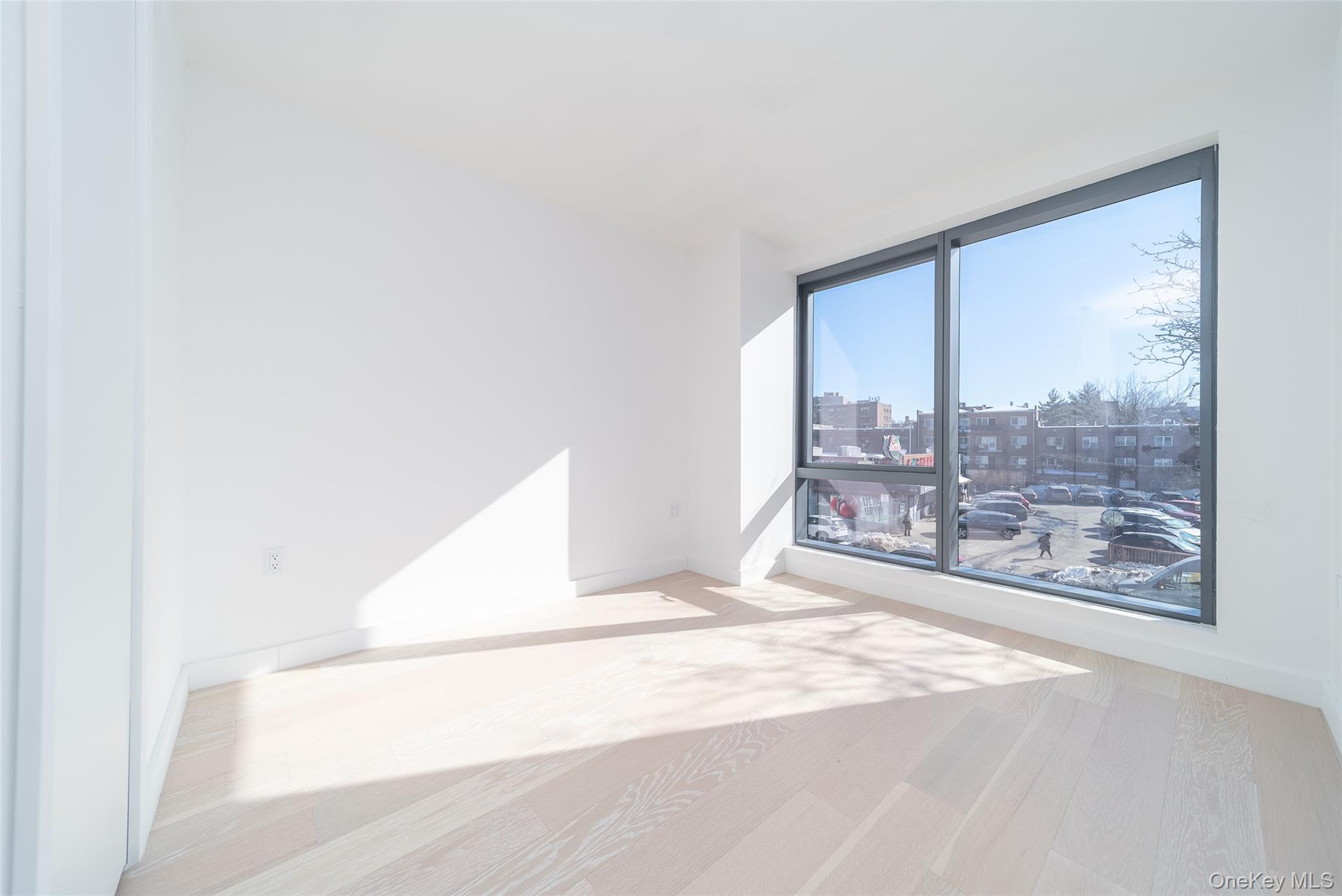 144-49 Northern Boulevard # 418, Flushing, NY 11354
