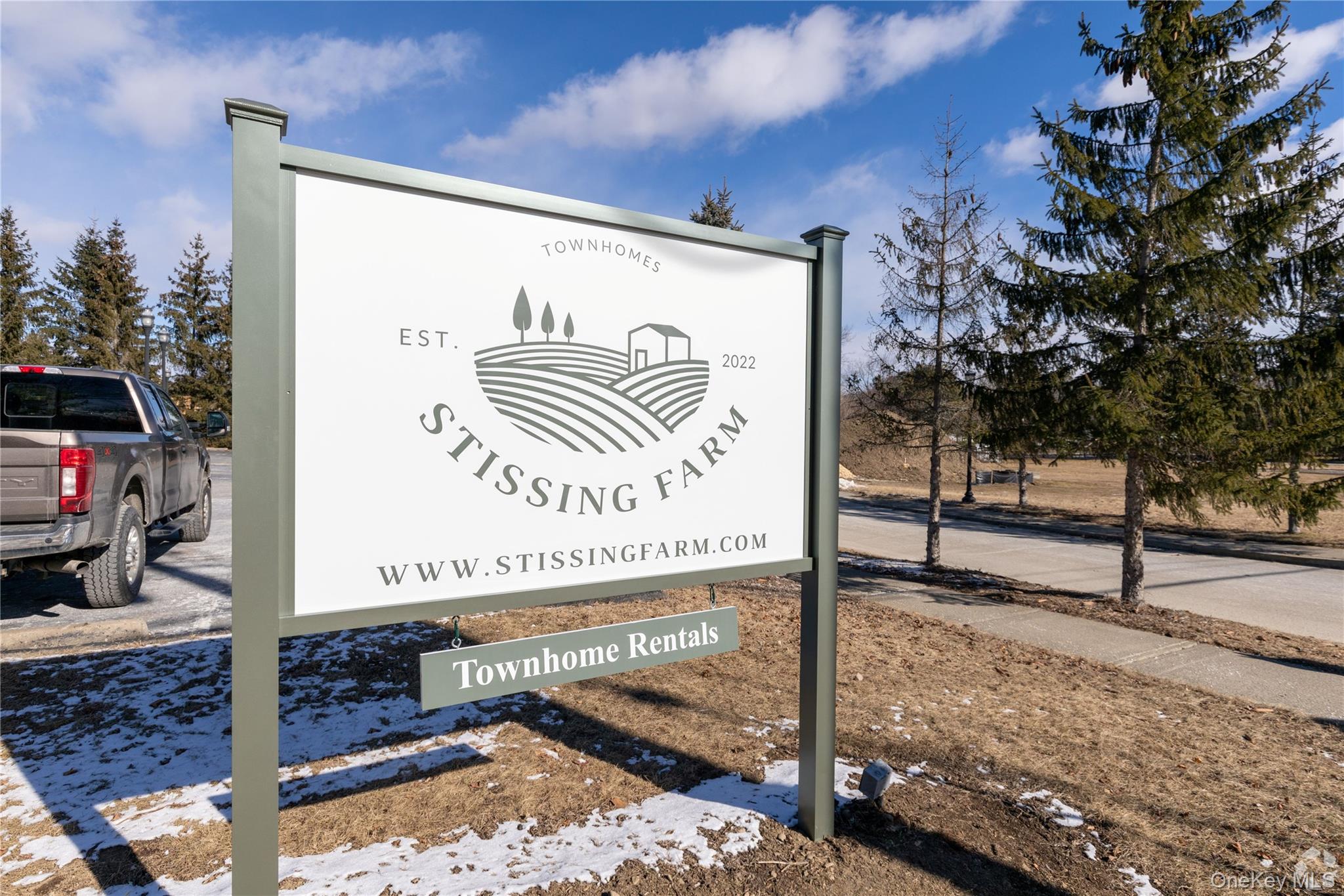 7 Hillside Road, Pine Plains, NY 12567