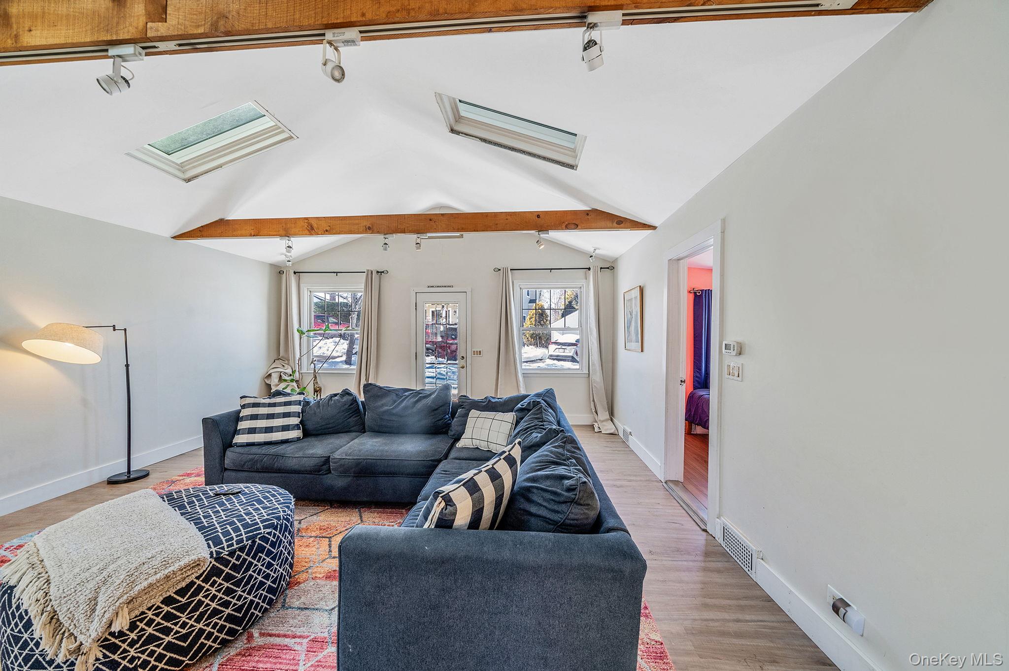 15 Ridge Lane, Miller Place, NY 11764