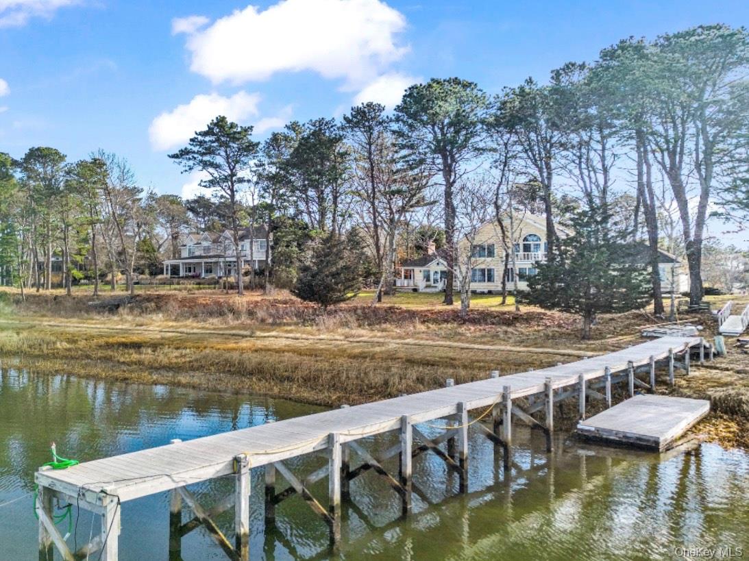 8 Duckwood Lane, Hampton Bays, NY 11946