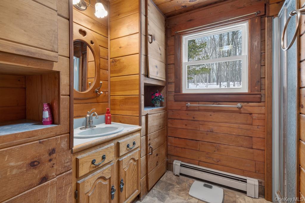 6 Dickinson Drive, Warwick, NY 10990