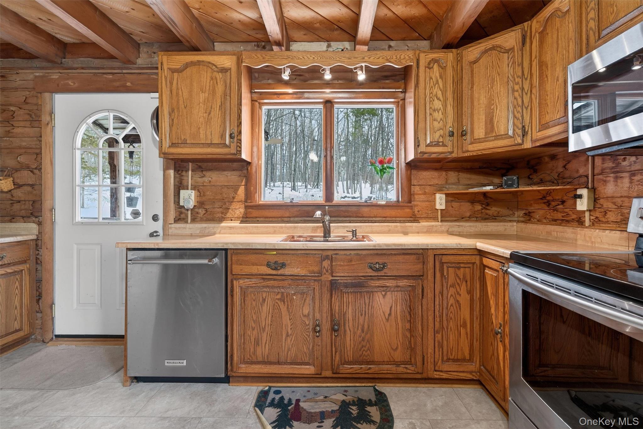 6 Dickinson Drive, Warwick, NY 10990