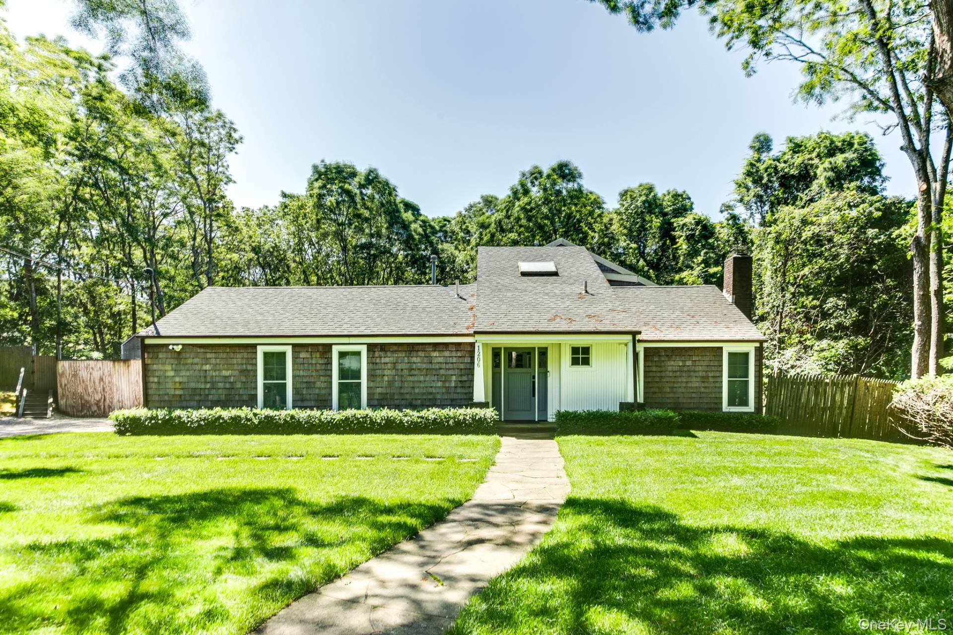 1206 Middle Line Highway, Sag Harbor, NY 11963