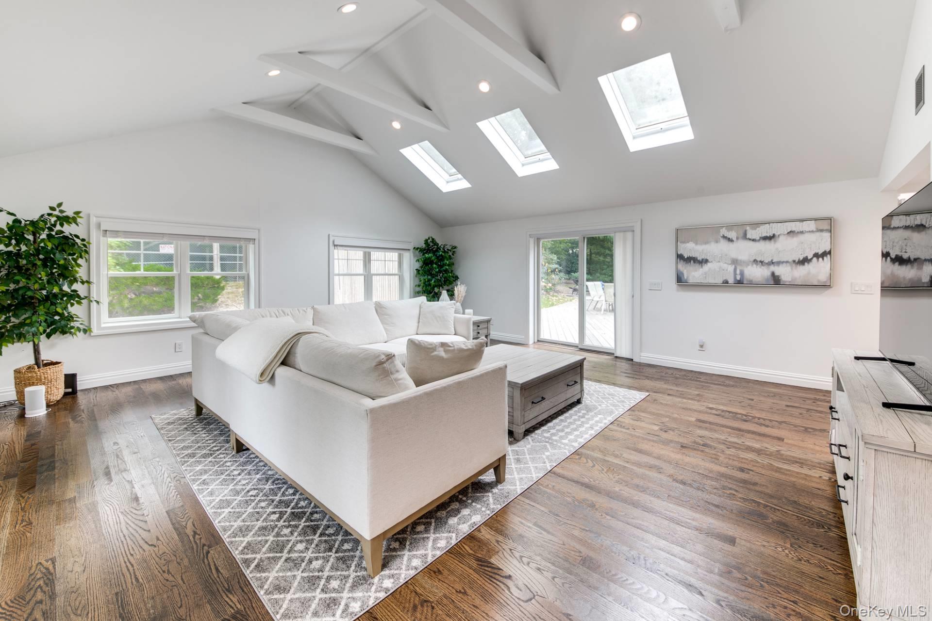 1206 Middle Line Highway, Sag Harbor, NY 11963