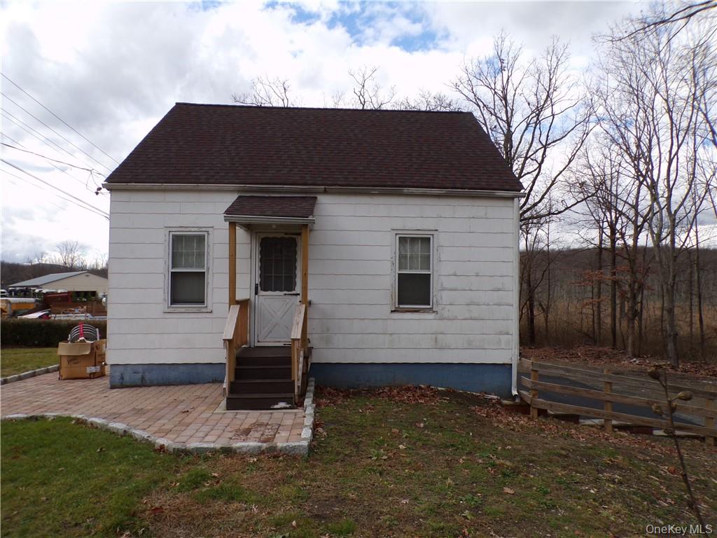 2 Mertes Lane, New Windsor, NY 12553