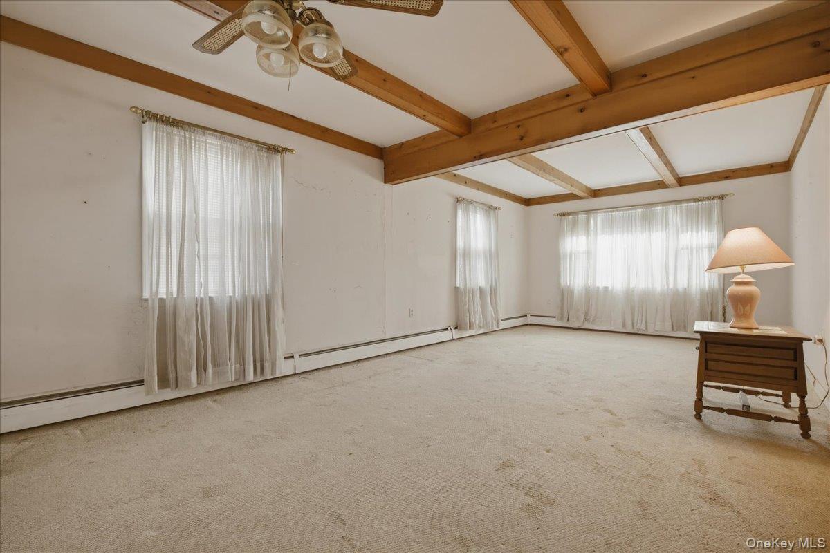 24 Crag Lane, Levittown, NY 11756