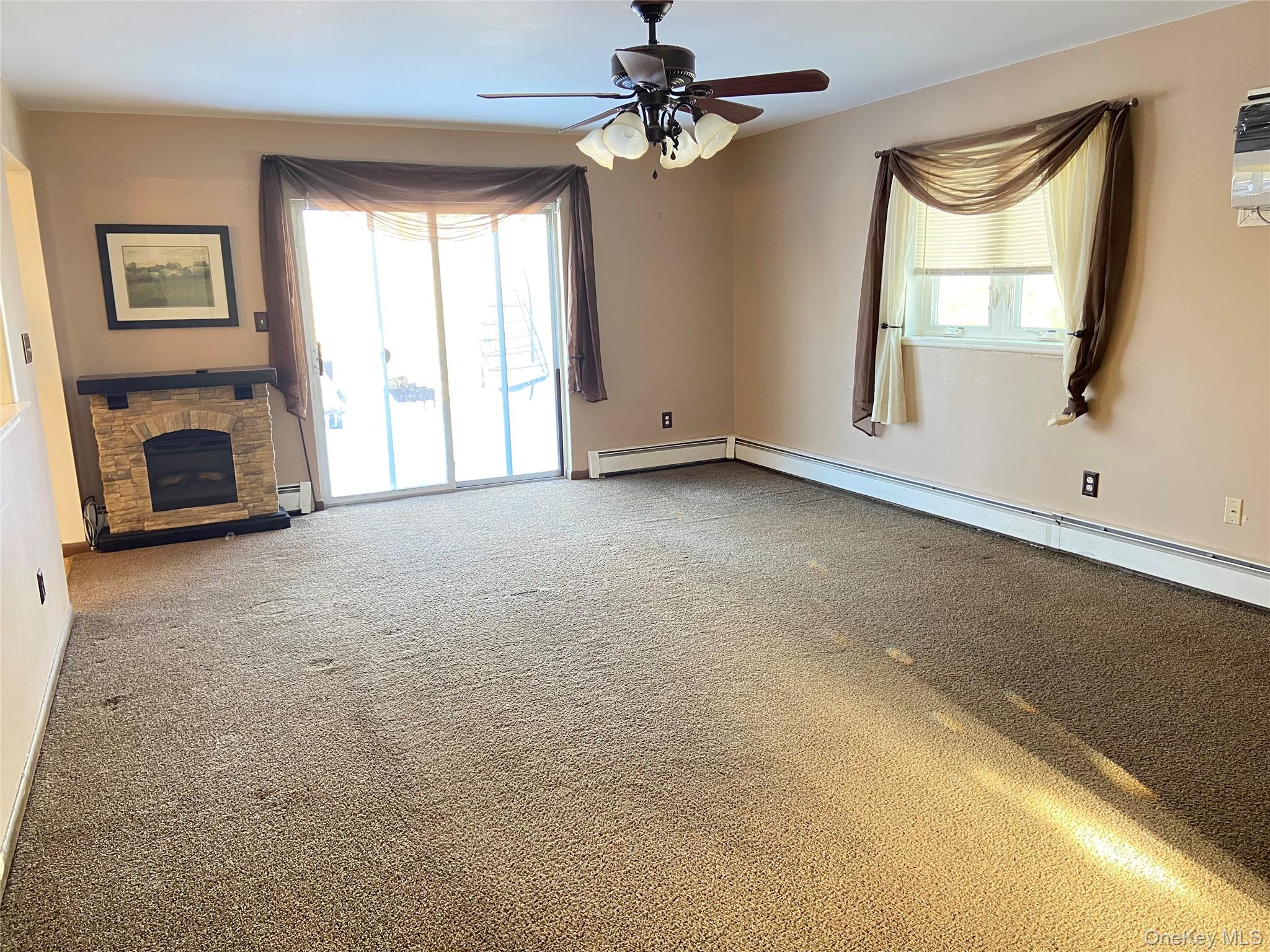 38 Edmunds Lane # A, Pine Bush, NY 12566