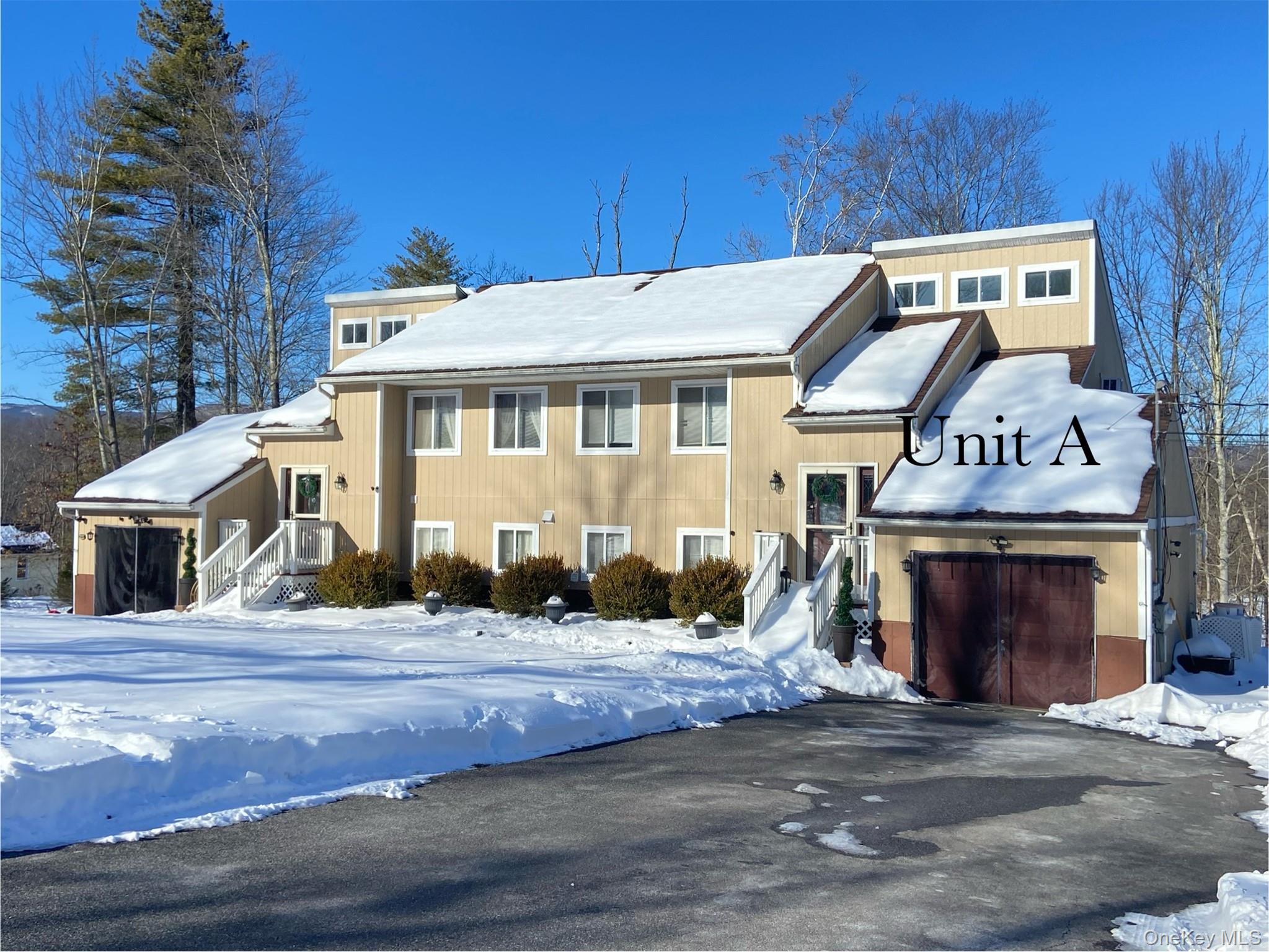 38 Edmunds Lane # A, Pine Bush, NY 12566