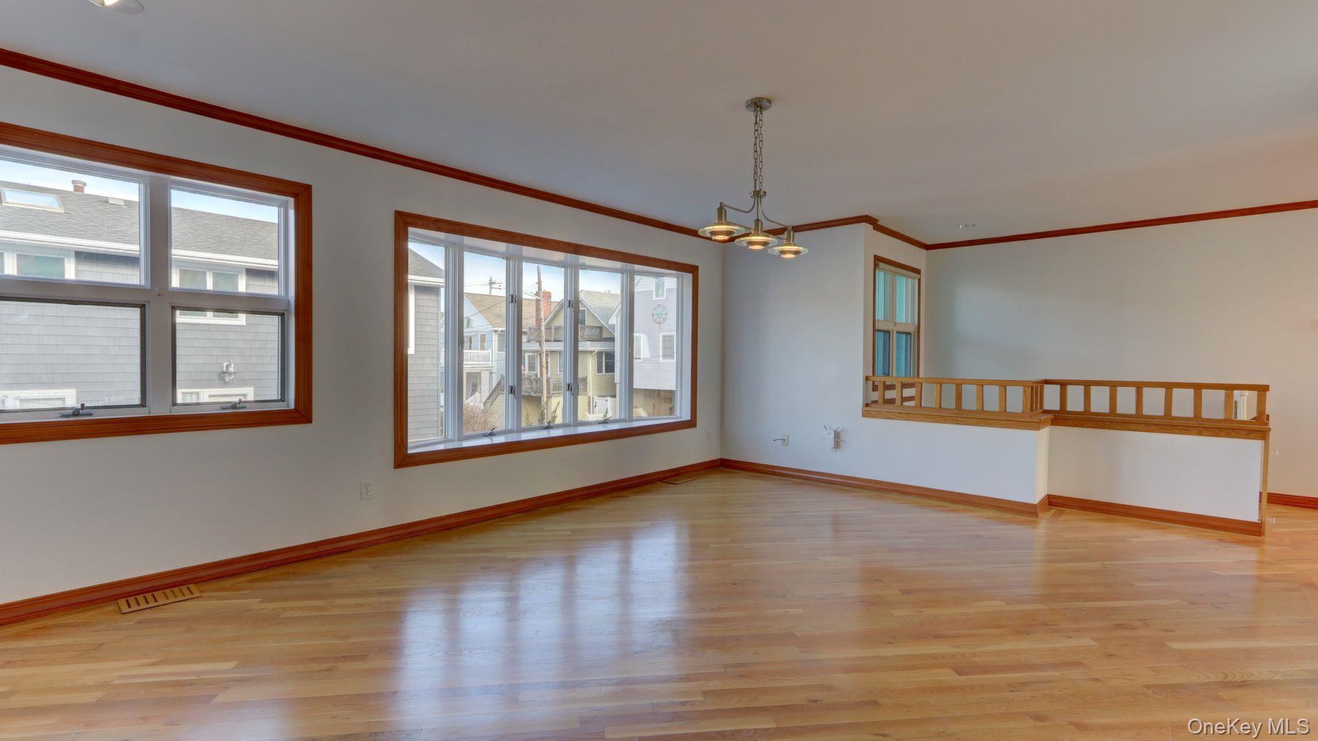 3 Oceanview Court, Long Beach, NY 11561