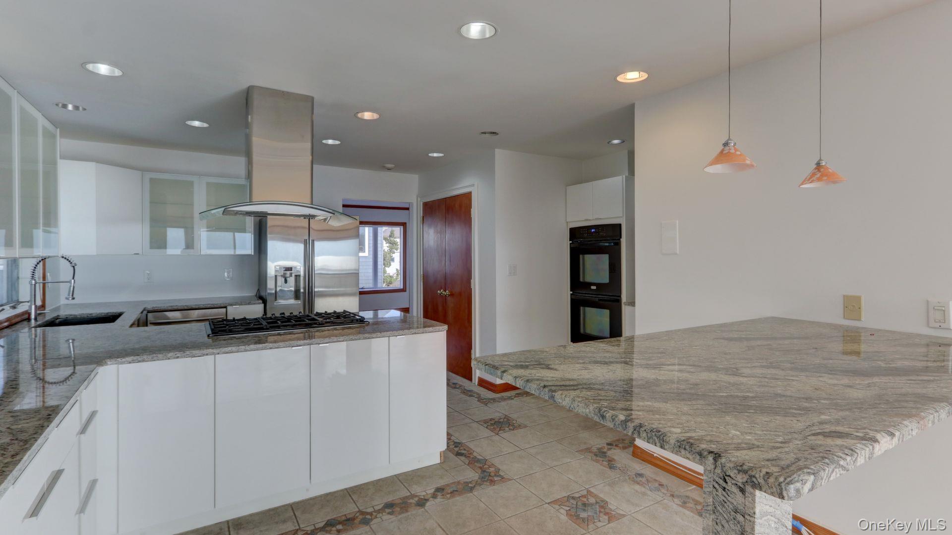 3 Oceanview Court, Long Beach, NY 11561