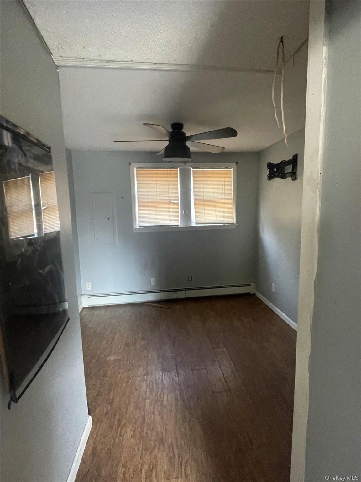 359 Park Avenue, Babylon, NY 11702