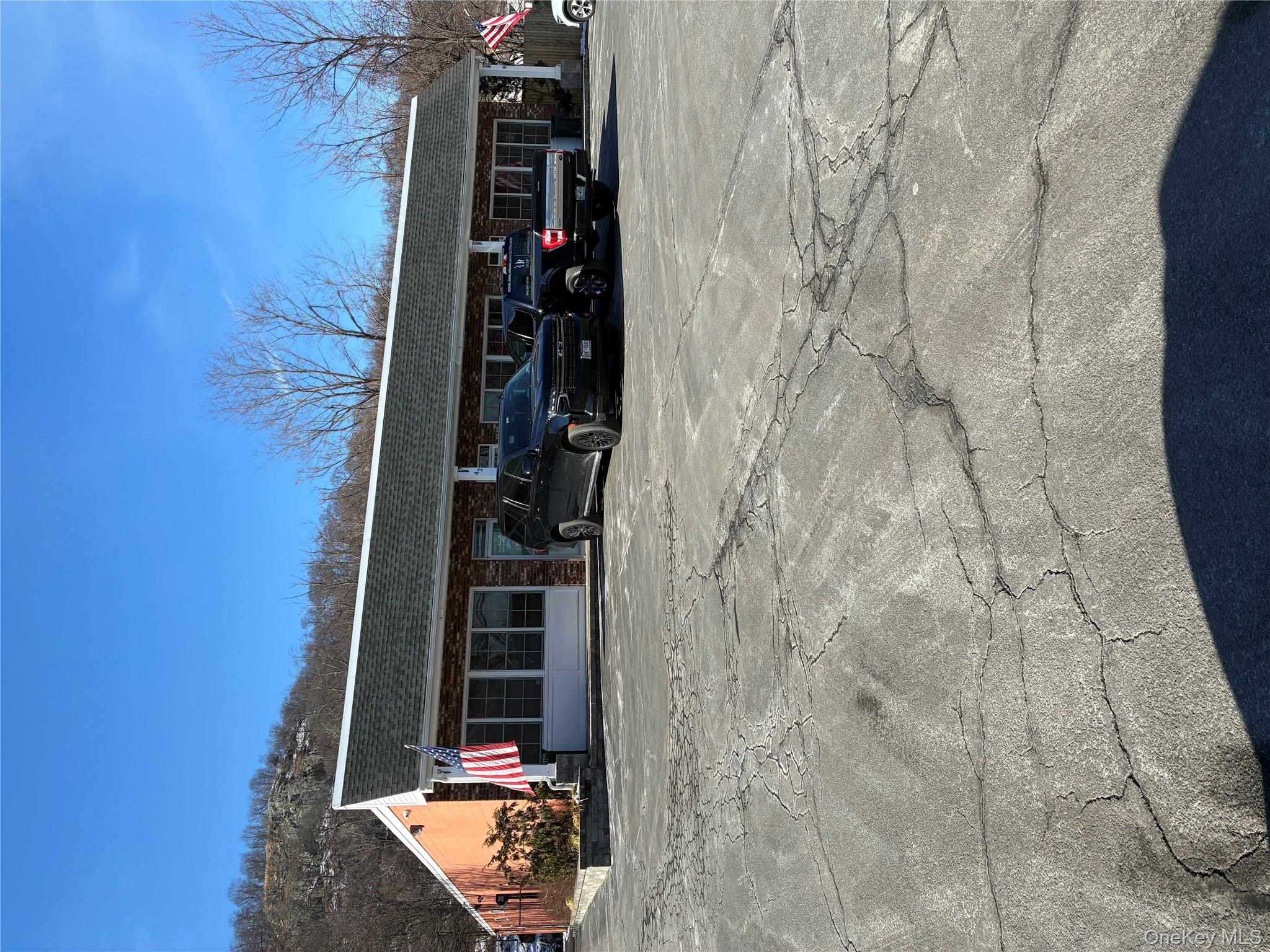 42 Windsor Highway, New Windsor, NY 12553