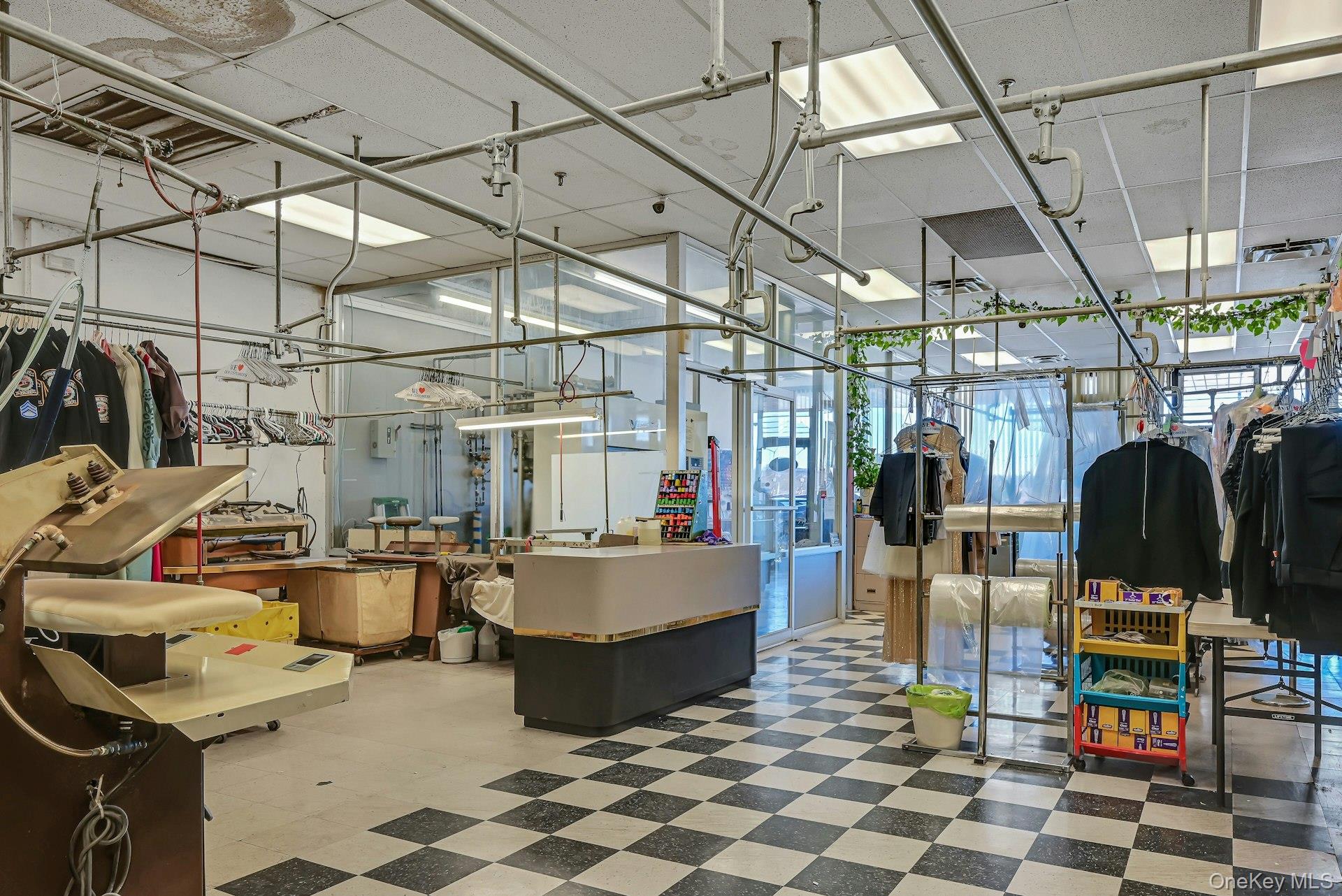 Spring Valley, NY 10977