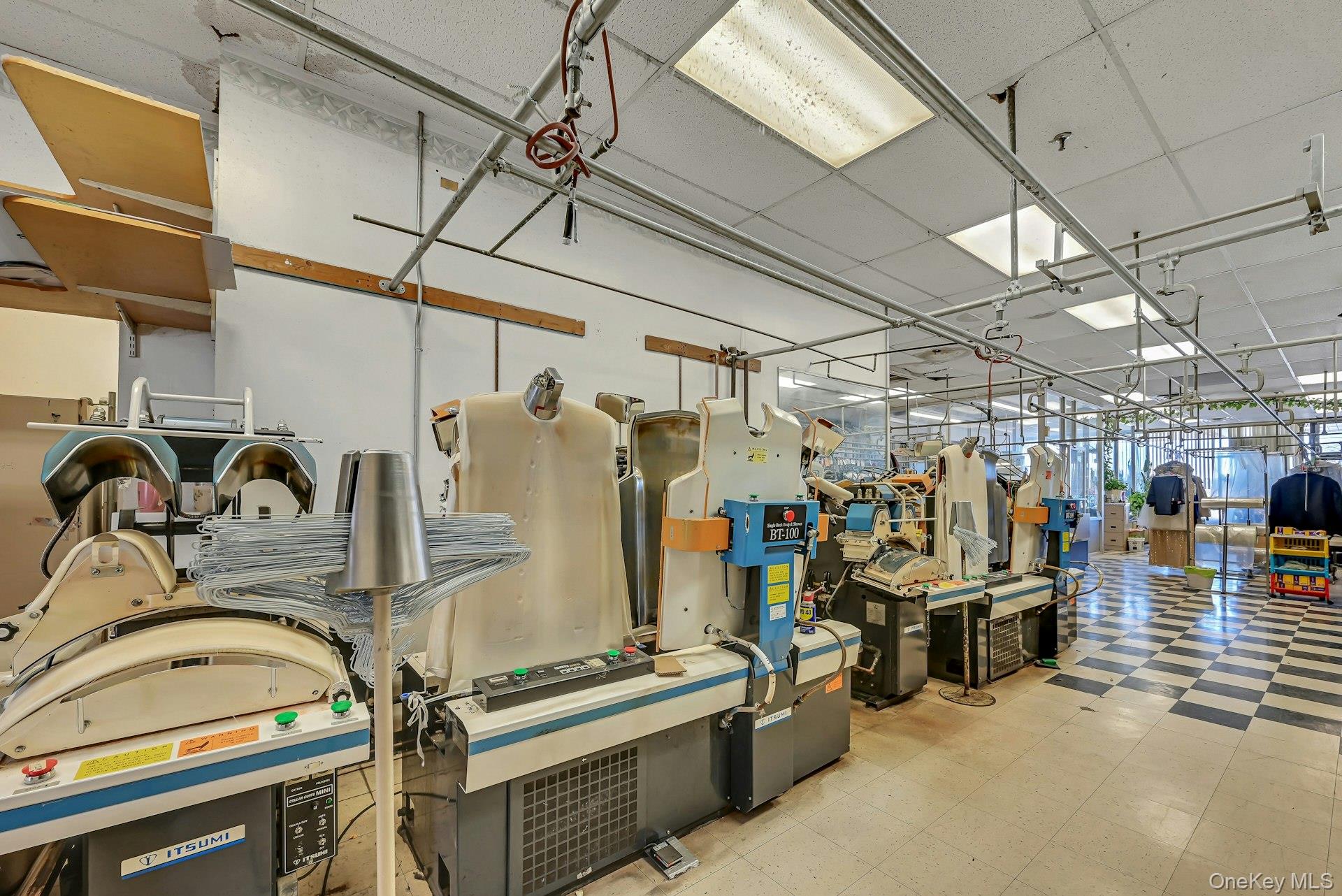 Spring Valley, NY 10977