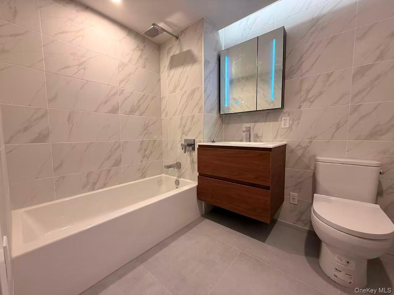 14449 Northern Boulevard # 402, Flushing, NY 11354