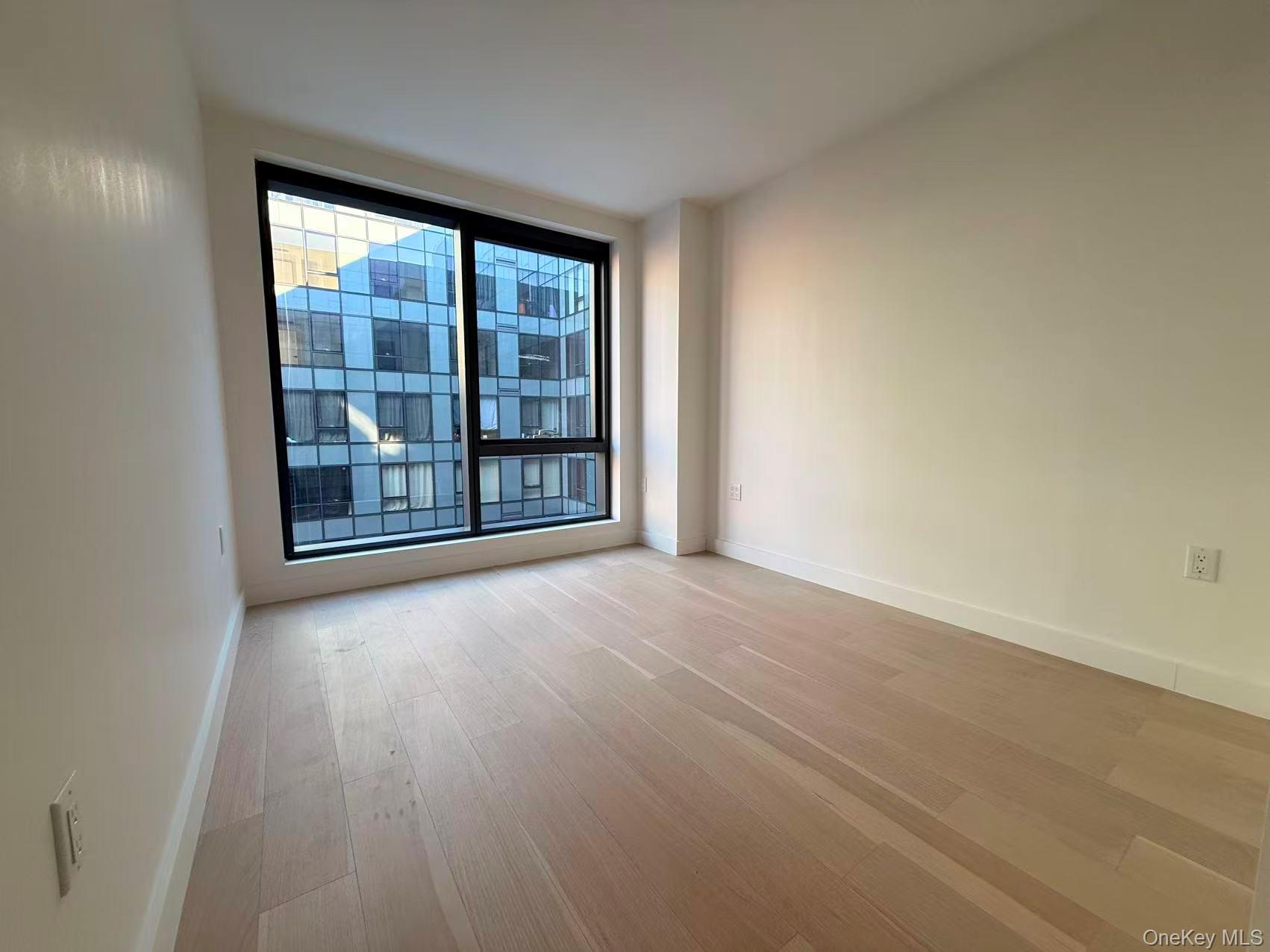 14449 Northern Boulevard # 402, Flushing, NY 11354