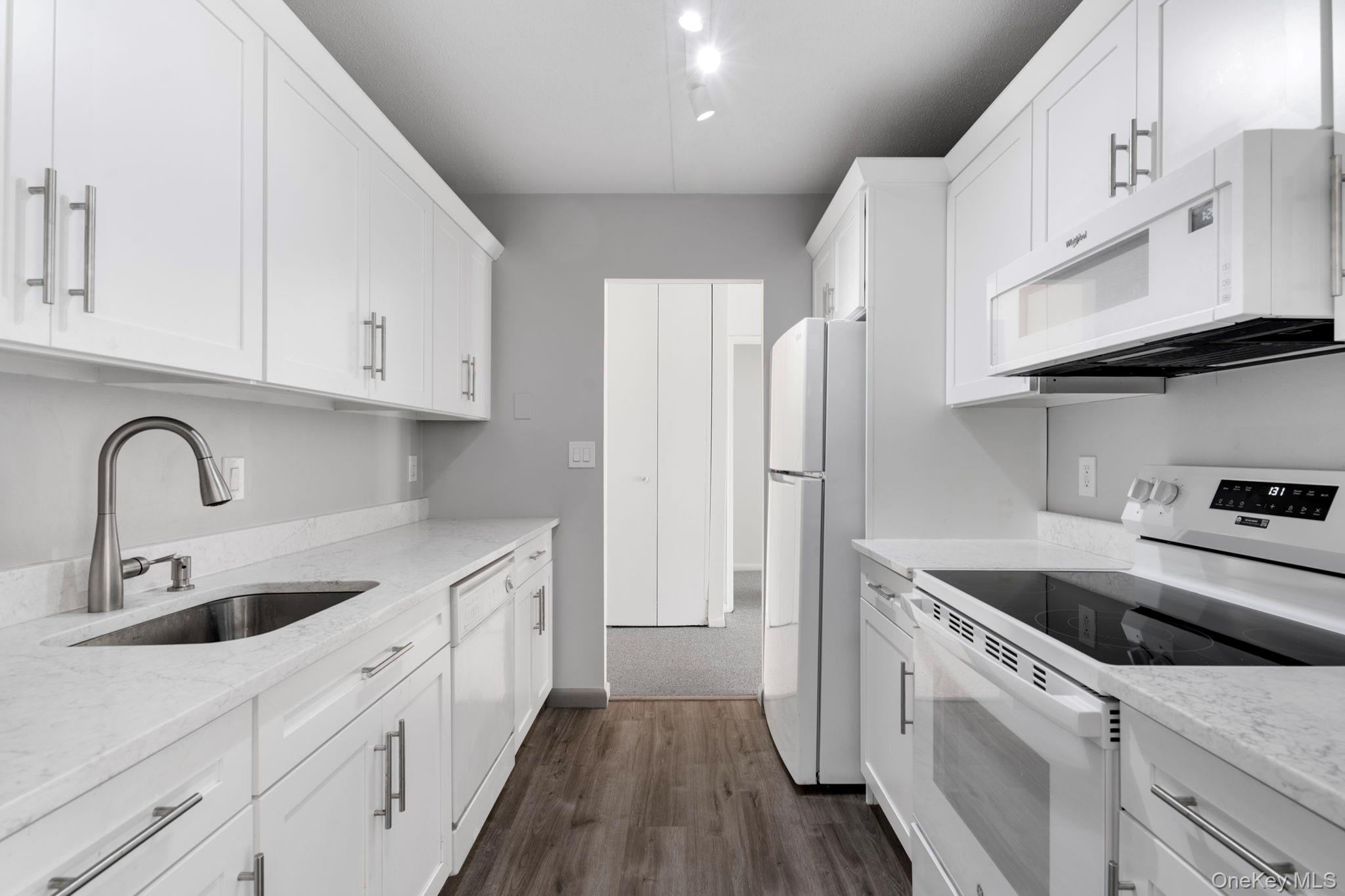 300 High Point Drive # 209, Hartsdale, NY 10530