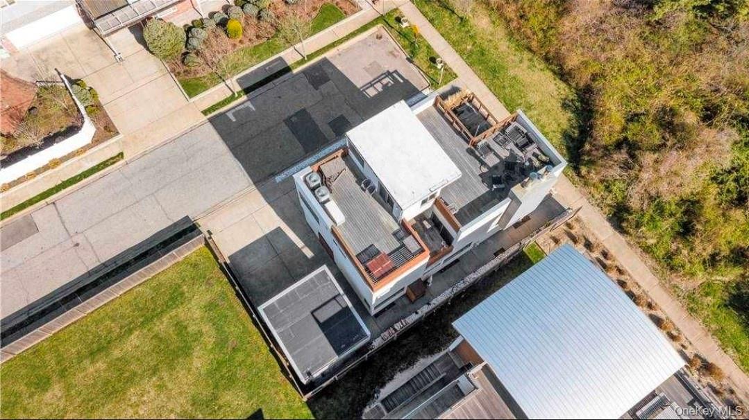 100 Nantwick Street, Lido Beach, NY 11561