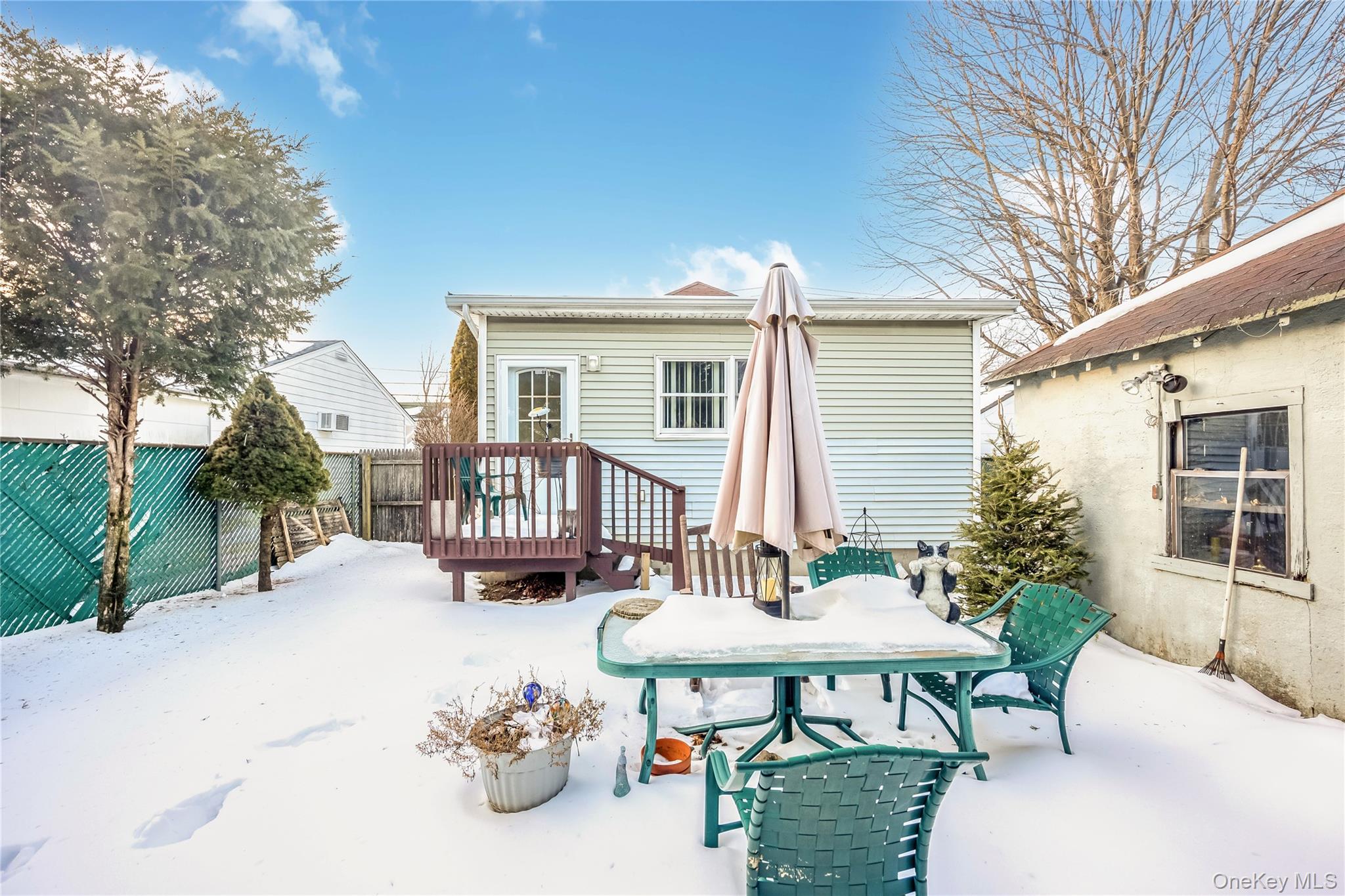 32 Sunset Avenue, Farmingdale, NY 11735