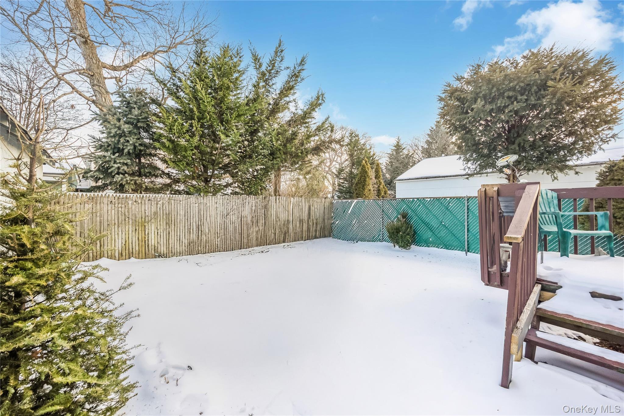 32 Sunset Avenue, Farmingdale, NY 11735