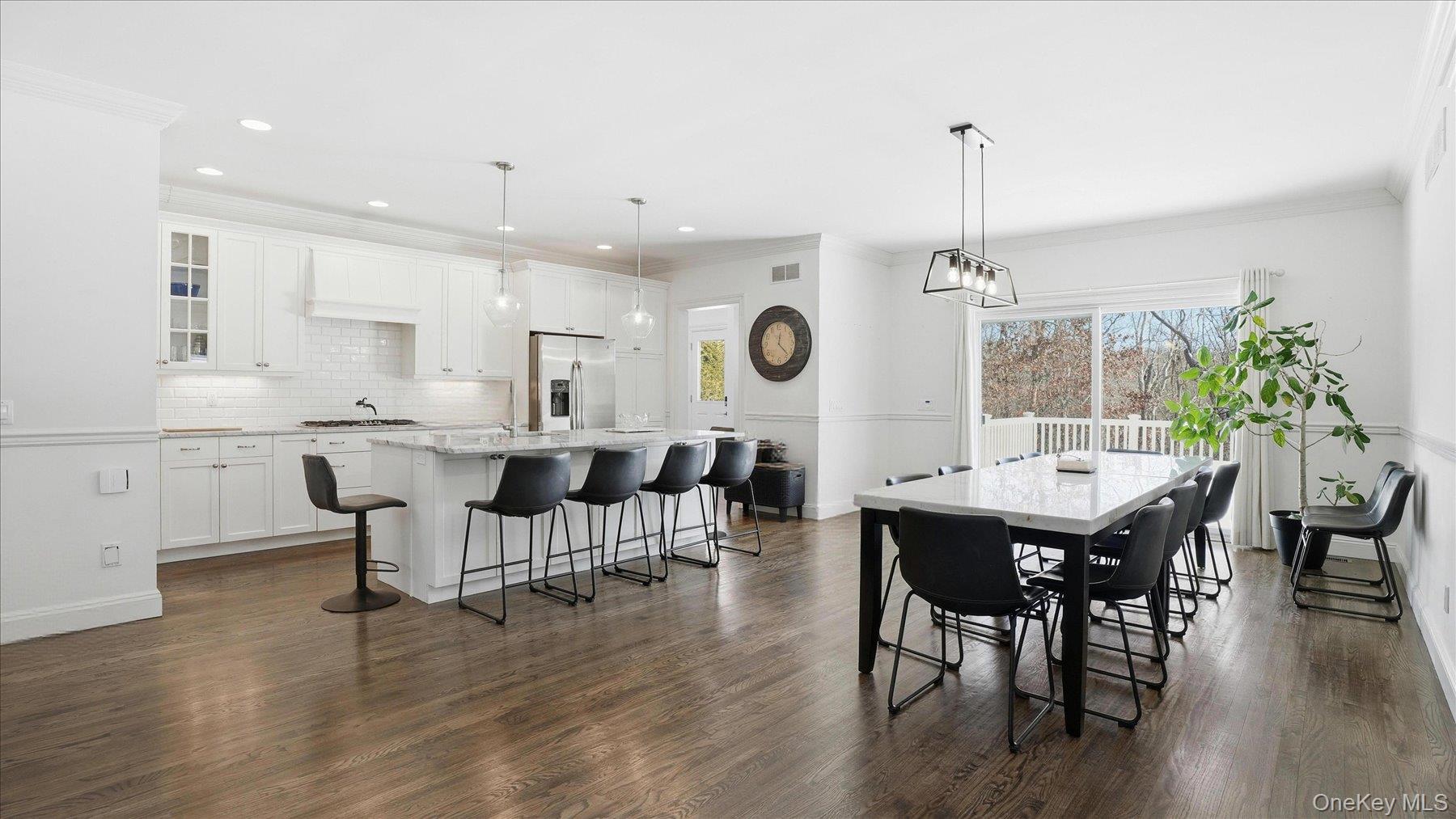 27 Jeffrey Lane, Westhampton Beach, NY 11978