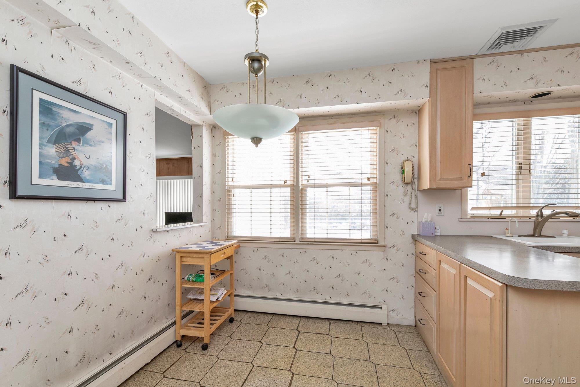 2538 Bradley Court, Merrick, NY 11566