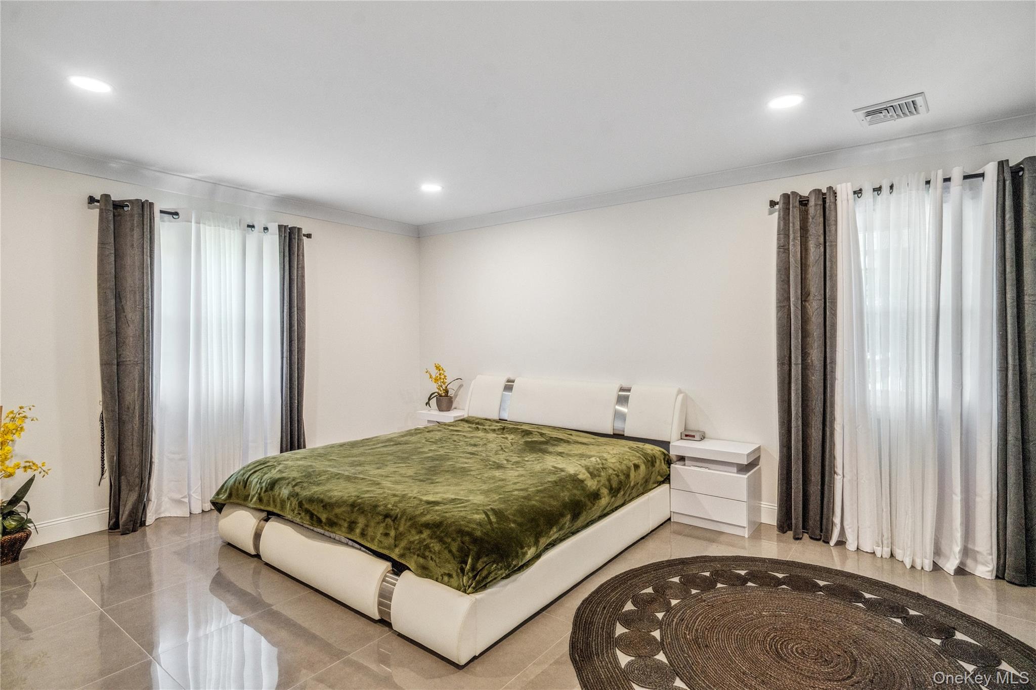 11 Gallatin Drive, Dix Hills, NY 11746