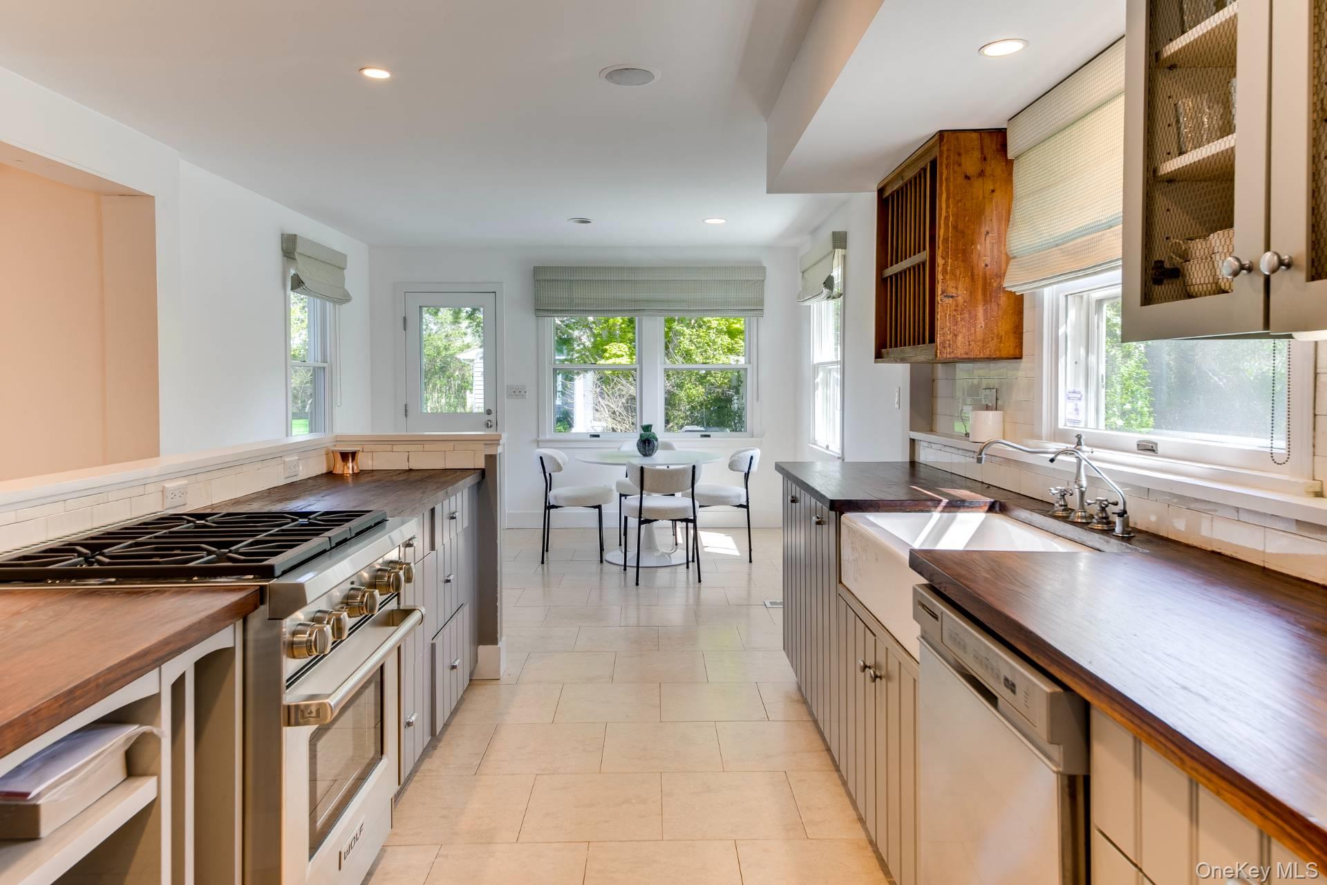 98 Wilkes Lane, Sagaponack, NY 11962