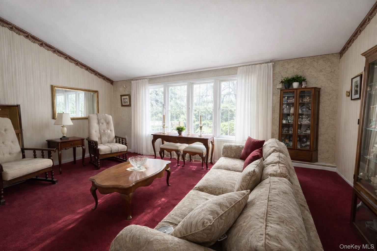 15 Palm Street, Selden, NY 11784