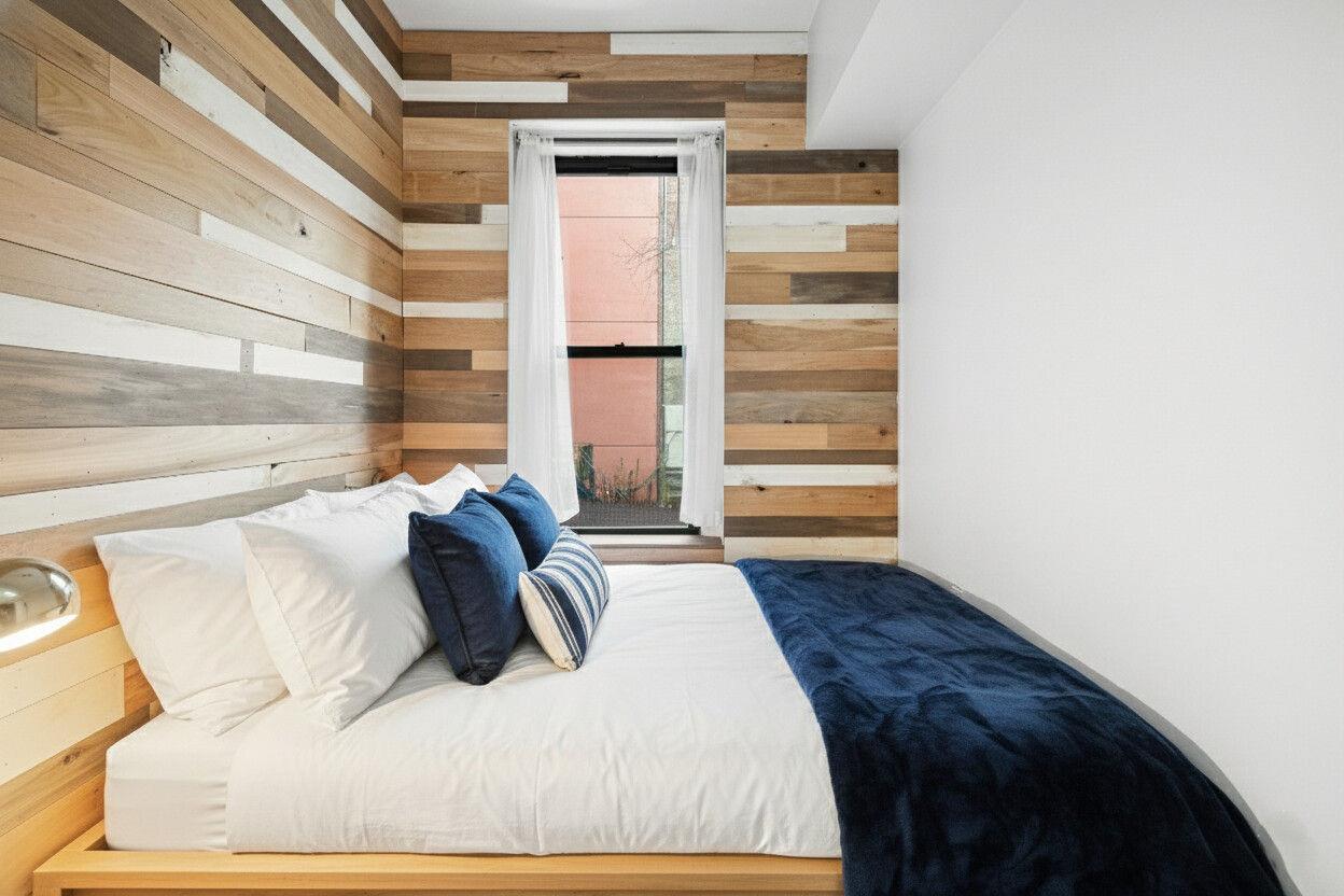 212 E 13TH Street # APT1C, New York (Manhattan), NY 10003