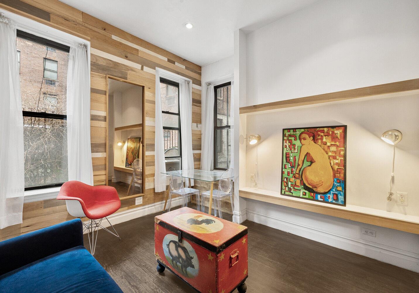 212 E 13TH Street # APT1C, New York (Manhattan), NY 10003