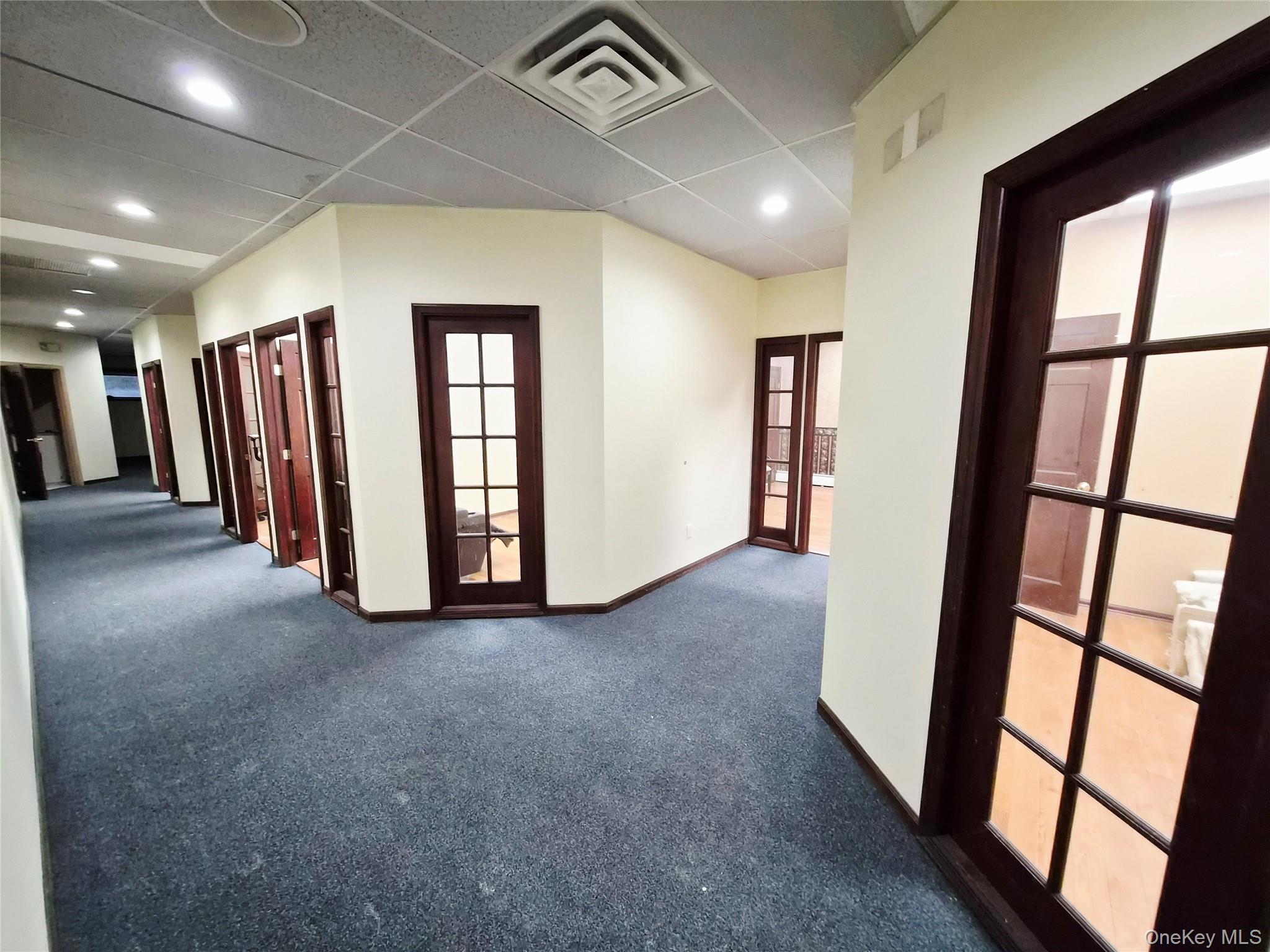 121 W Oak Street # STE 3, Amityville, NY 11701