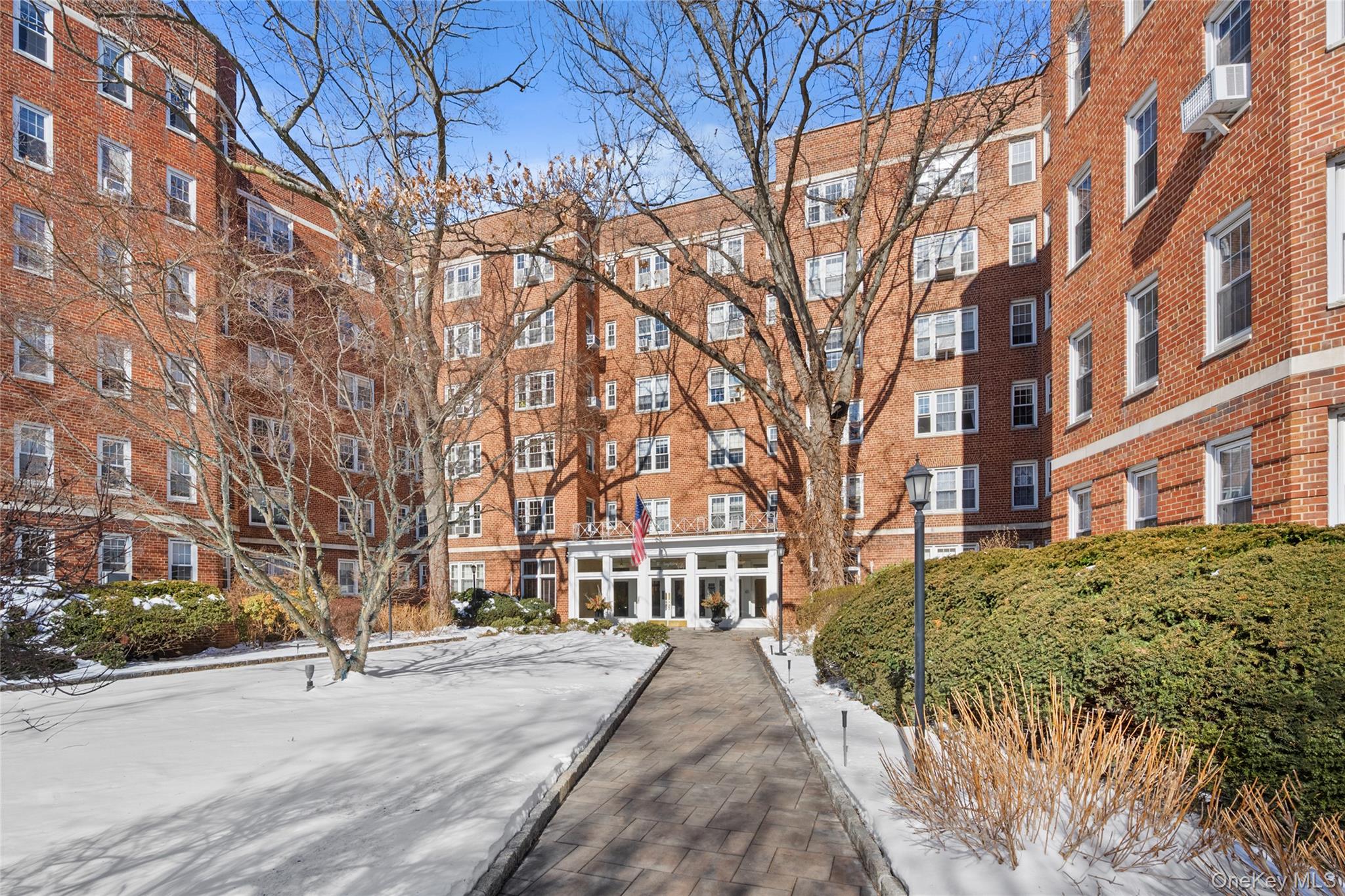 949 Palmer # 3H, Bronxville, NY 10708
