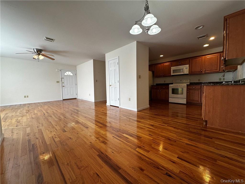 105 N Montgomery Street # B3 Unit 4, Walden, NY 12586