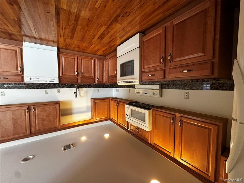 105 N Montgomery Street # B3 Unit 4, Walden, NY 12586