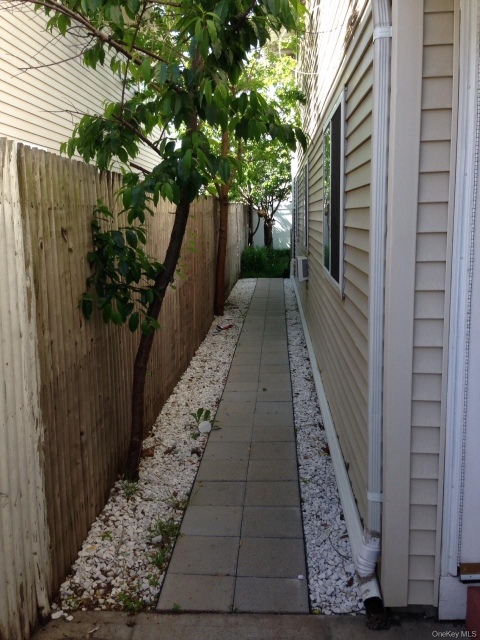 265 E Pine Street, Long Beach, NY 11561