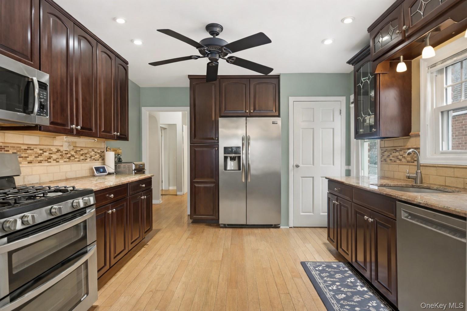 5643 195th Street, Fresh Meadows, NY 11365