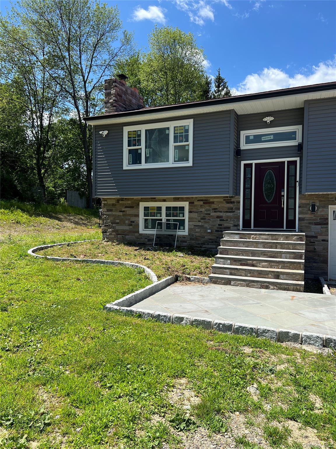 4 Glen Court, Poughkeepsie, NY 12603