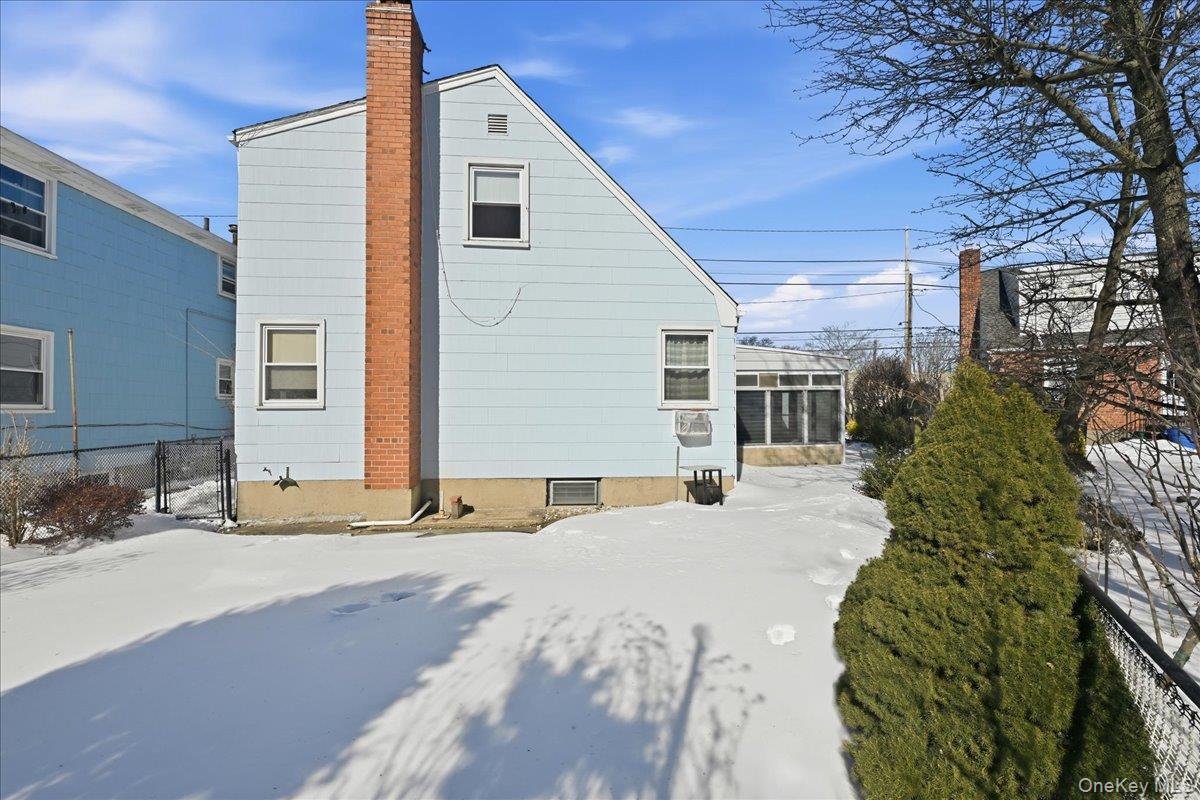 26 Terrace Avenue, Floral Park, NY 11001