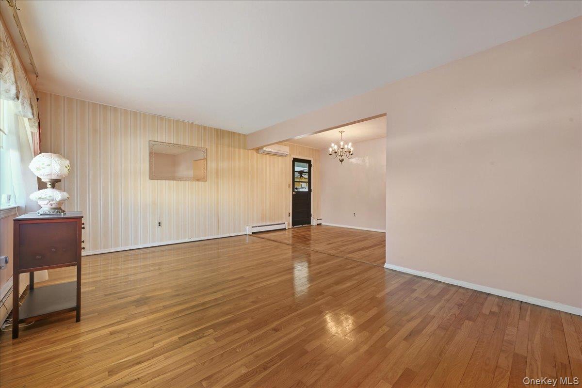 26 Terrace Avenue, Floral Park, NY 11001