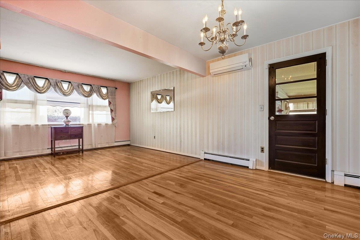 26 Terrace Avenue, Floral Park, NY 11001