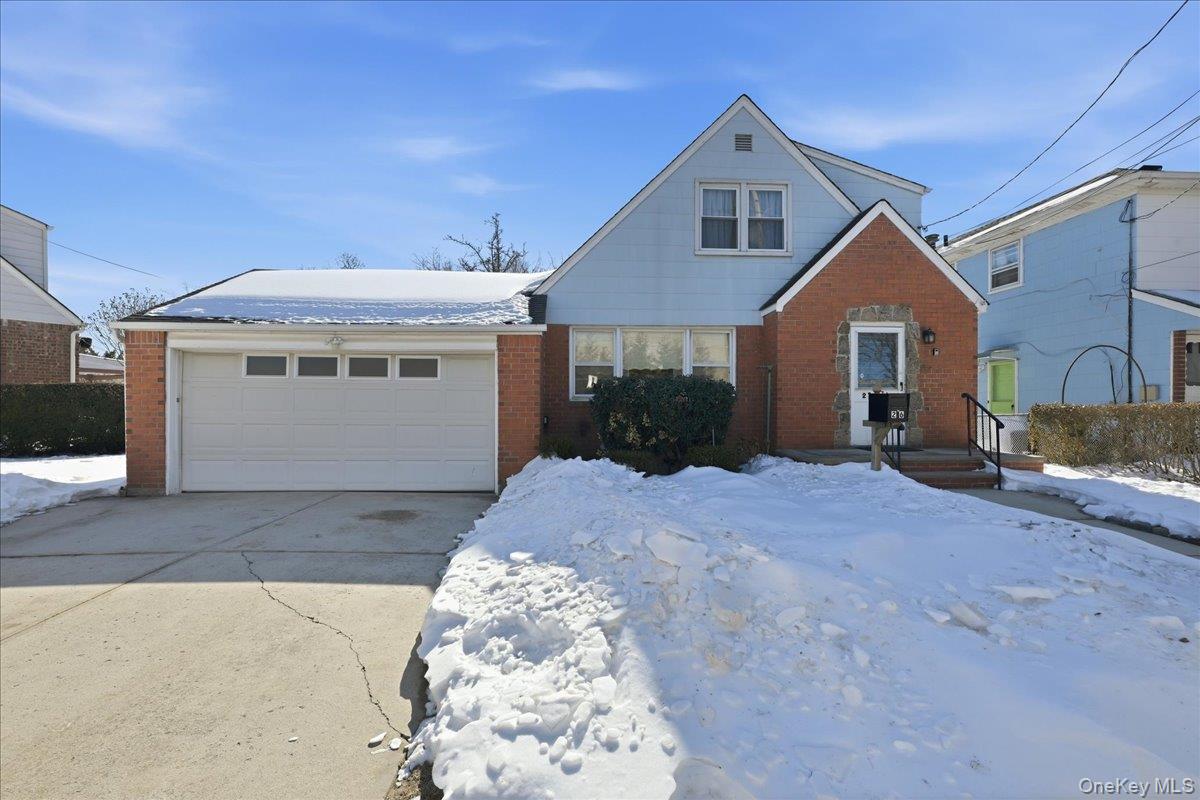26 Terrace Avenue, Floral Park, NY 11001