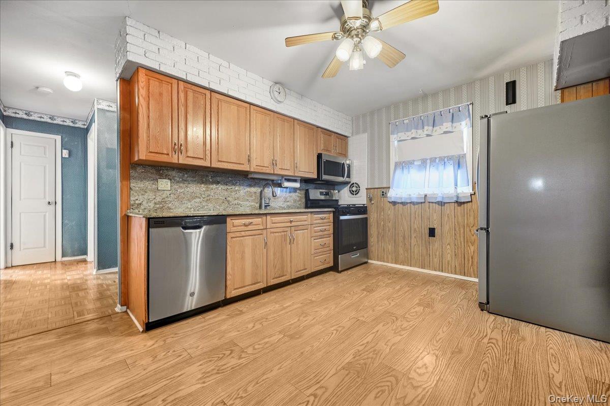 26 Terrace Avenue, Floral Park, NY 11001